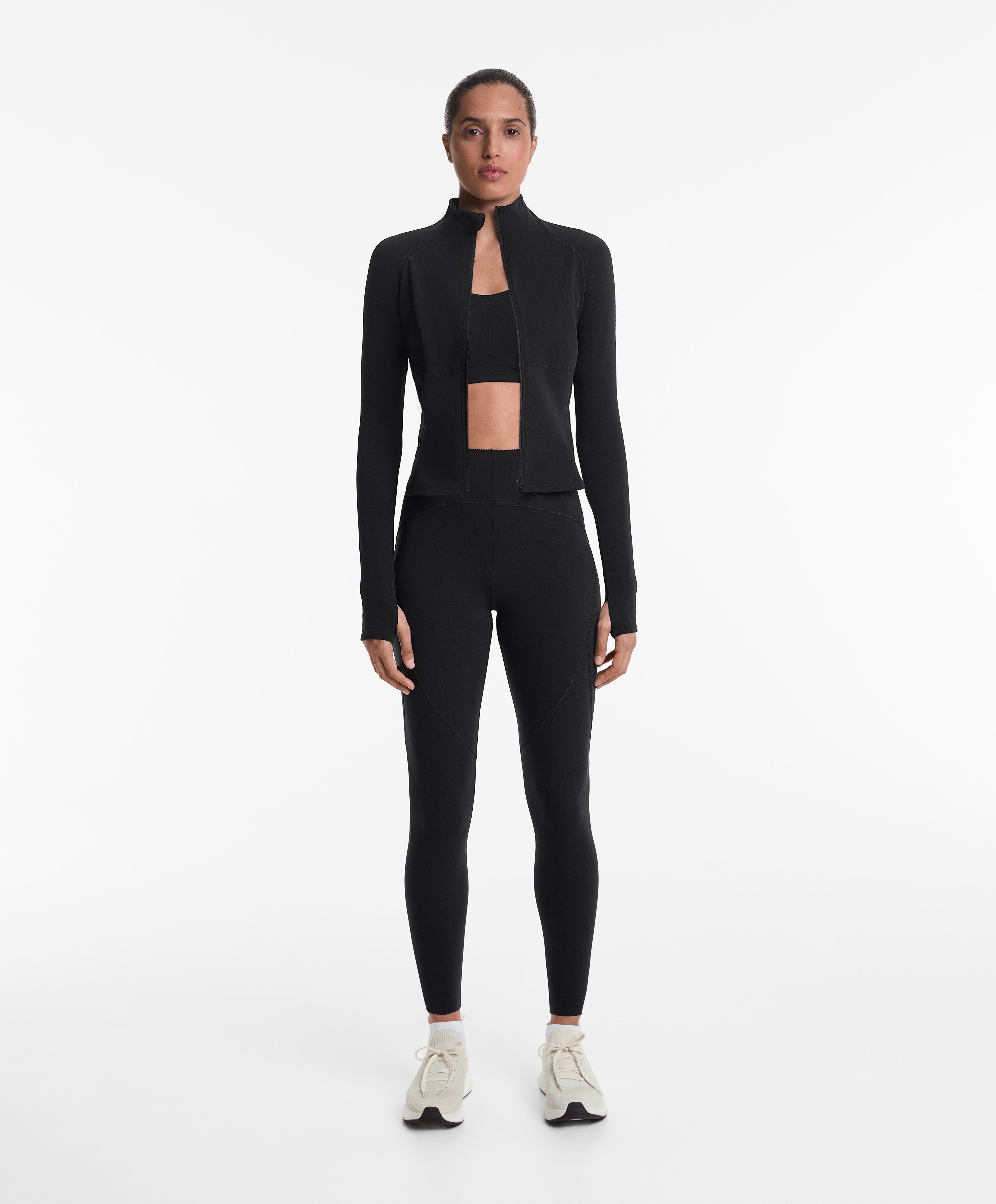 Oysho Running Club light warm technical jacket with seams Oysho Running Club light warm technical jacket with seams