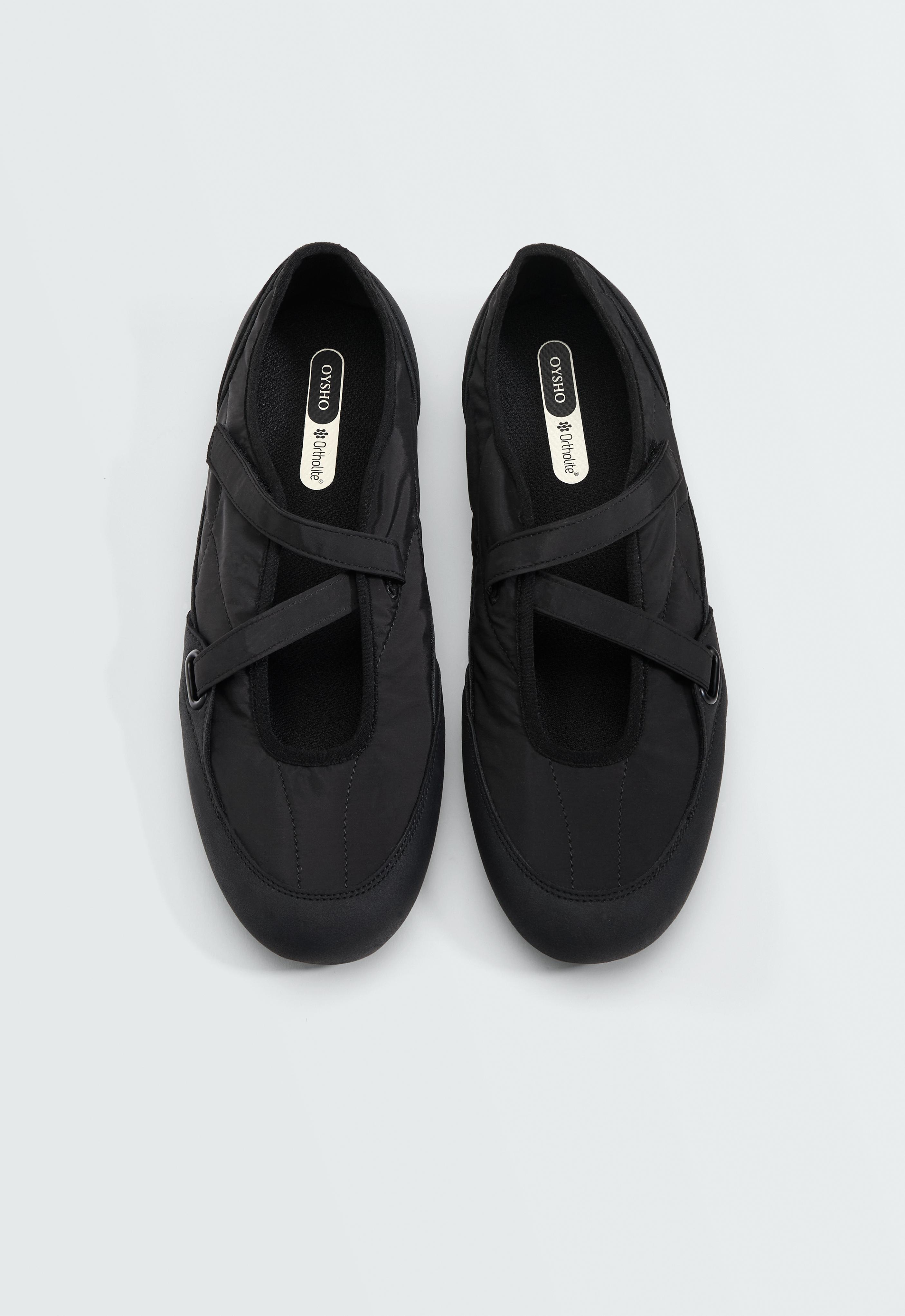 Nylon sport ballet flat