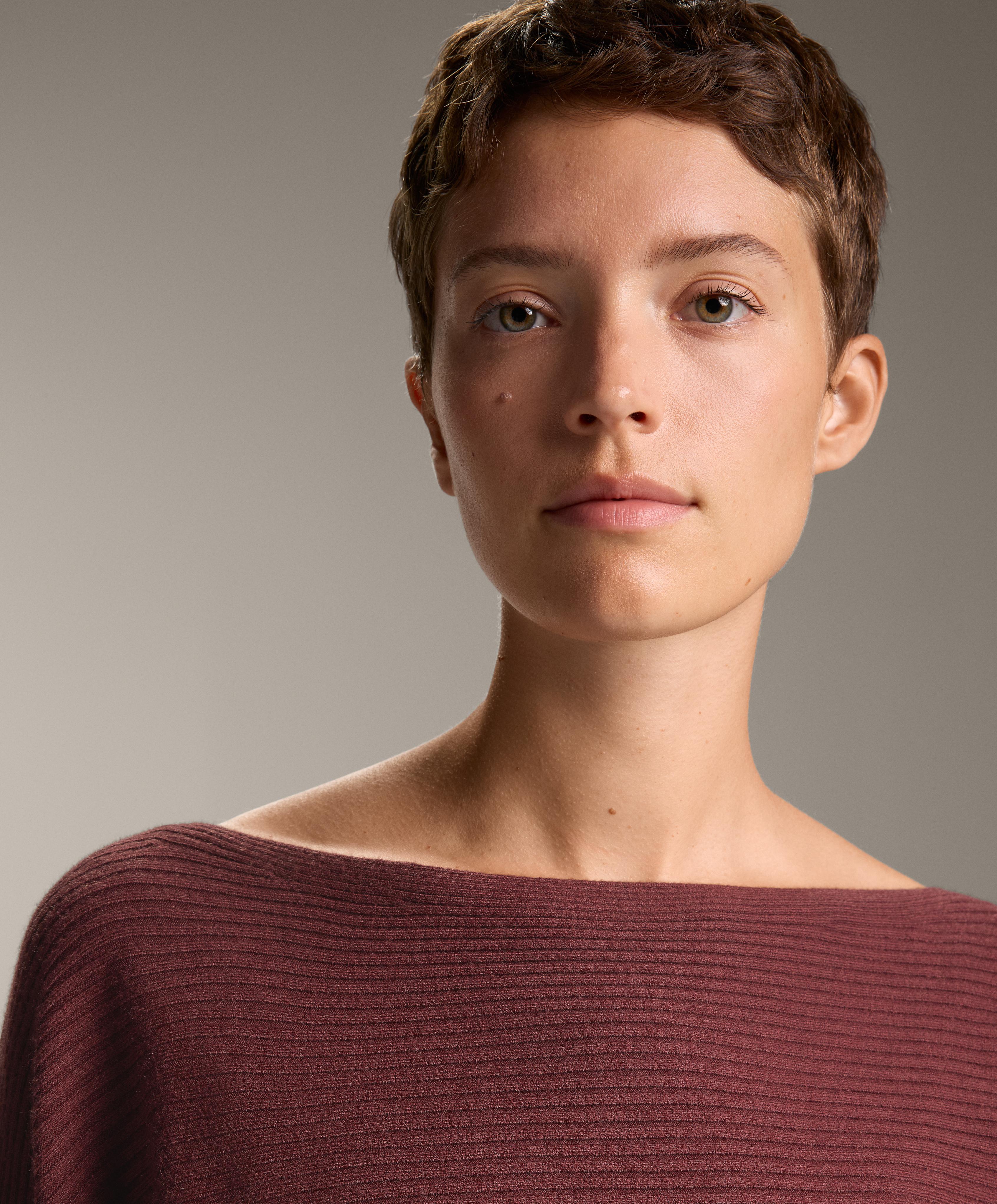 Pull en maille rib épaules dénudées - Soldes