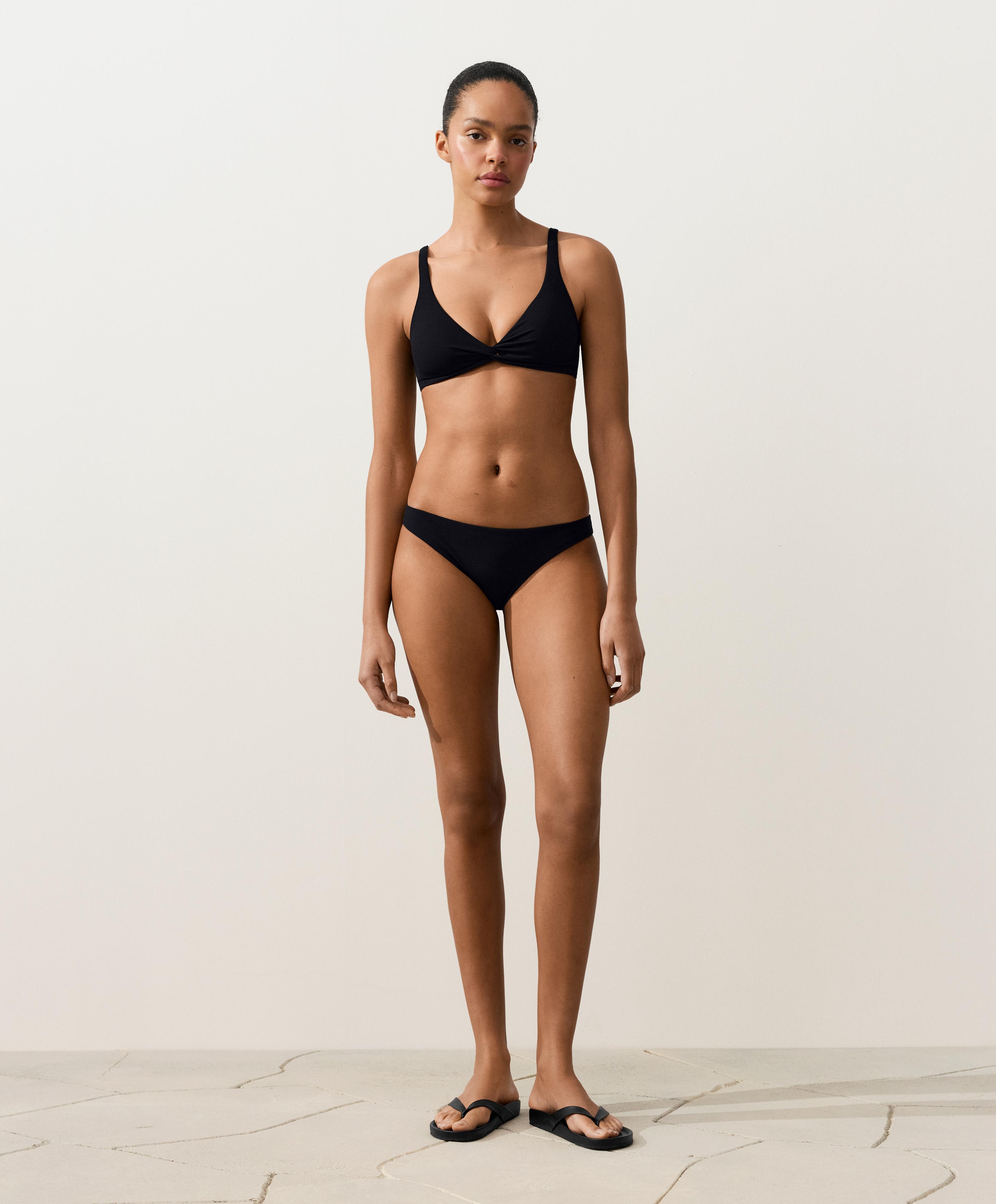 Halter-Bikinioberteil mit Piqué-Stoff