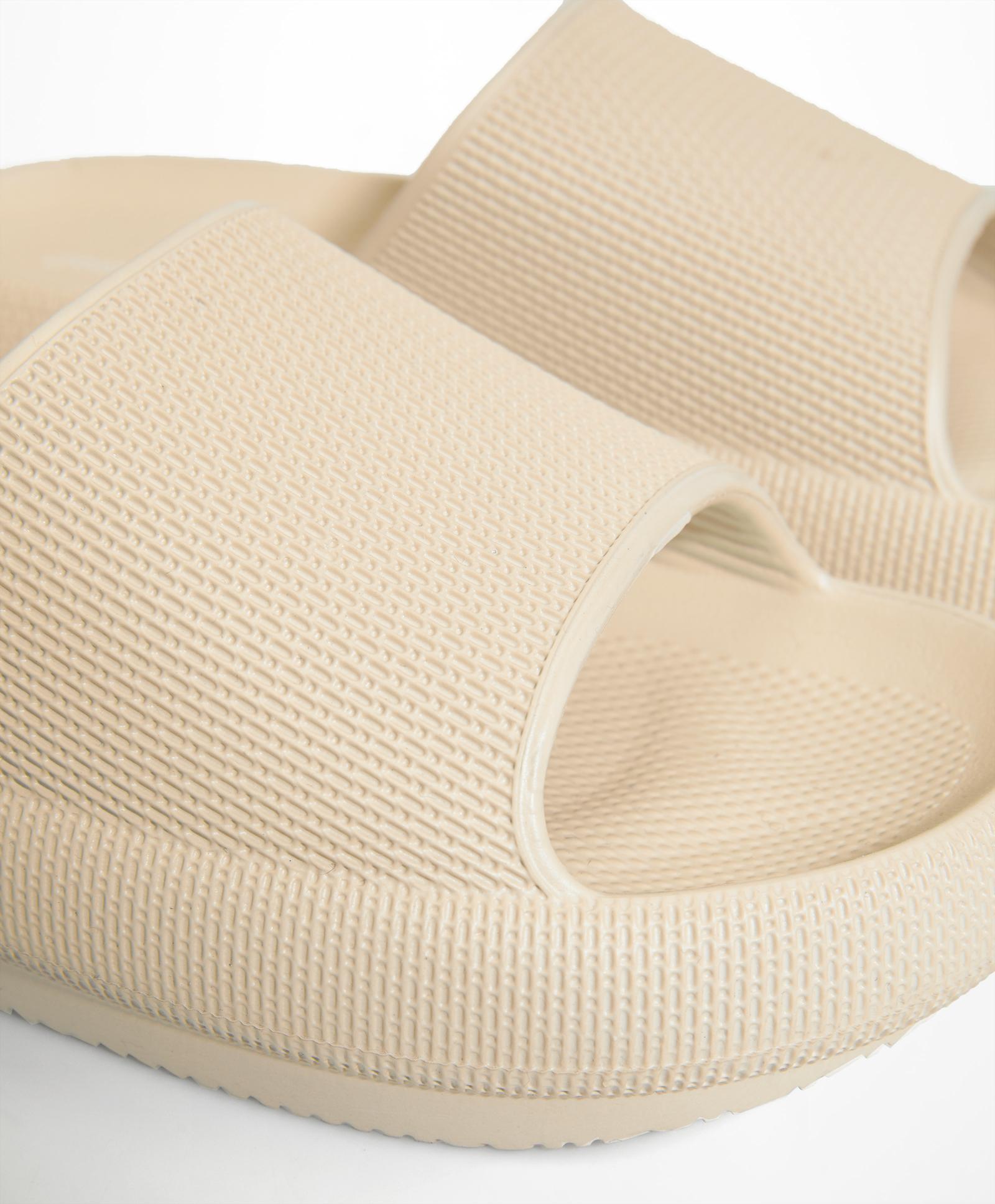 Flatform sandals