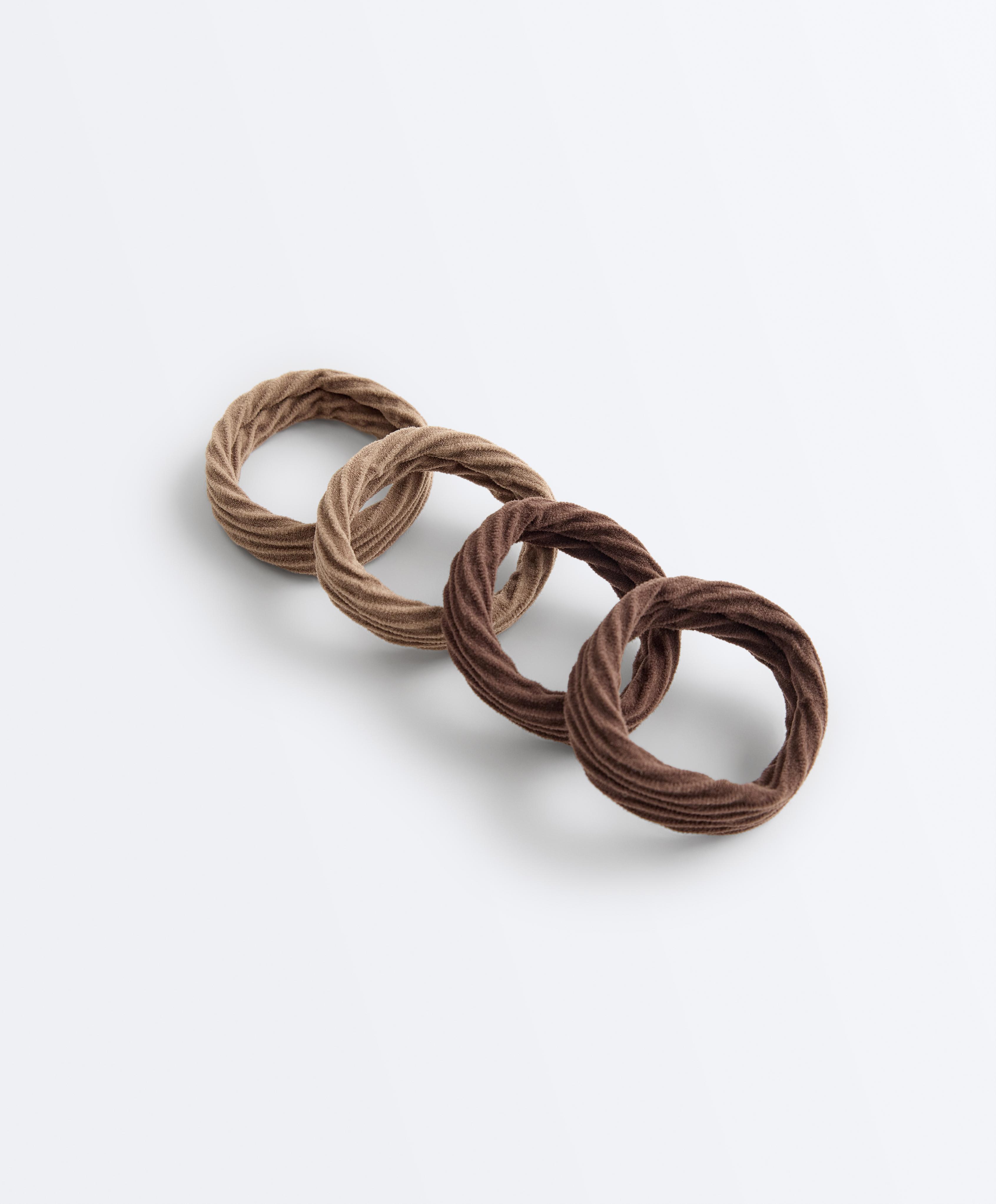 4 twist-effect scrunchies — TAN