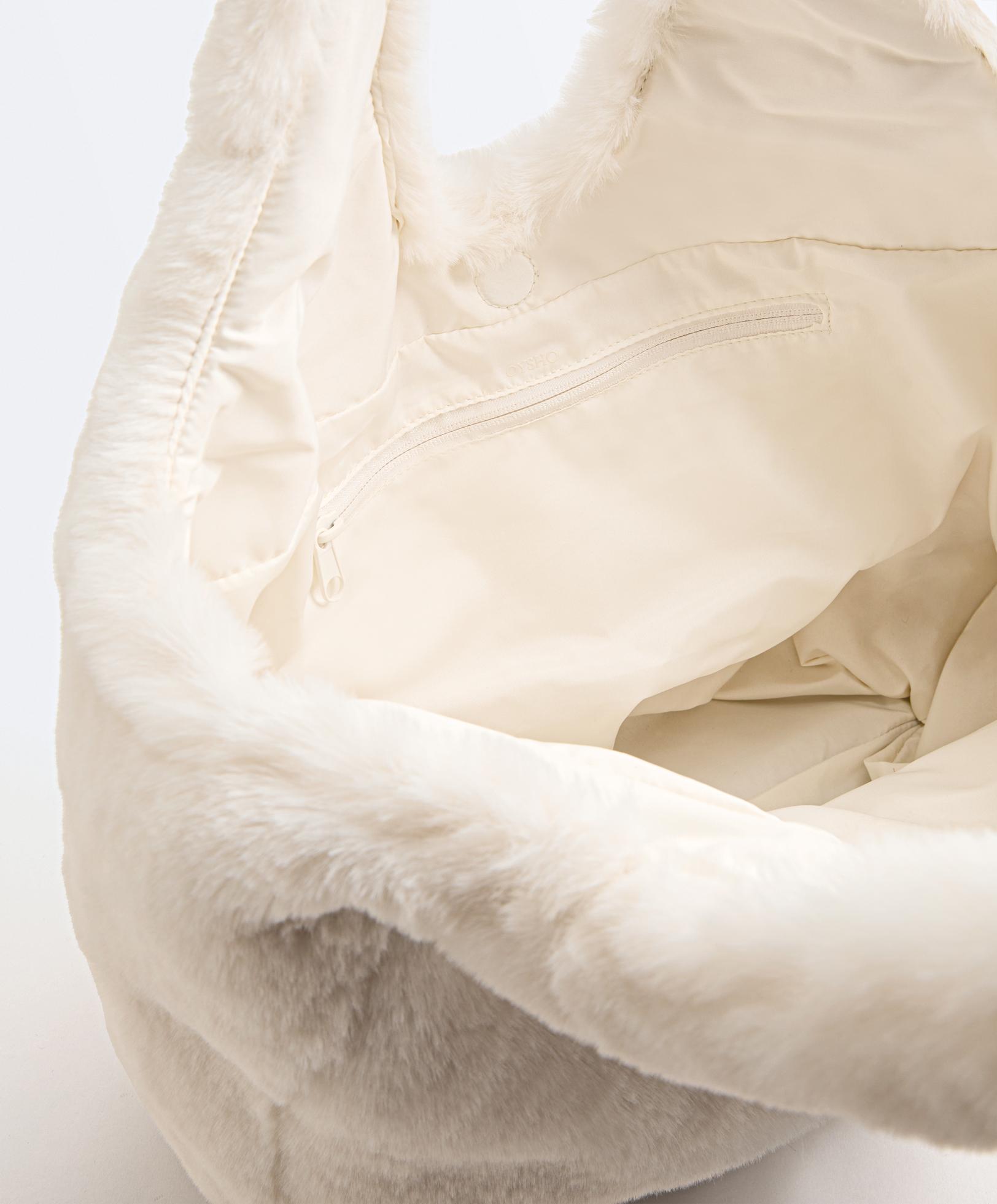 Faux fur shopper bag Faux fur shopper bag