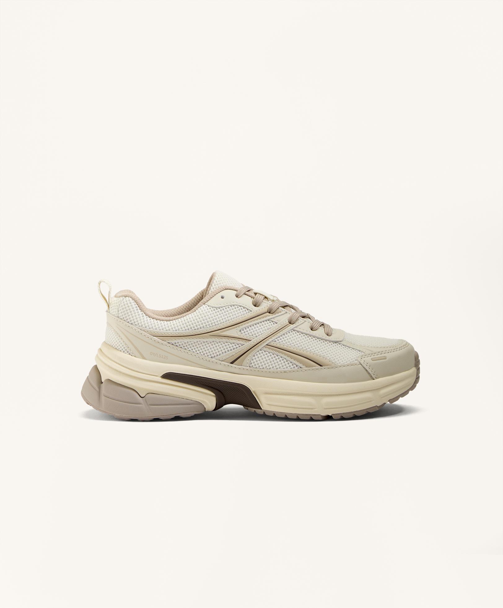 Zapatilla estilo running