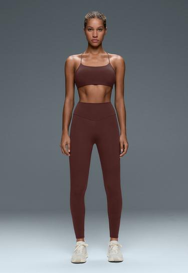 Low-support Comfortlux crossover sports bra — CHOCOLATE 3