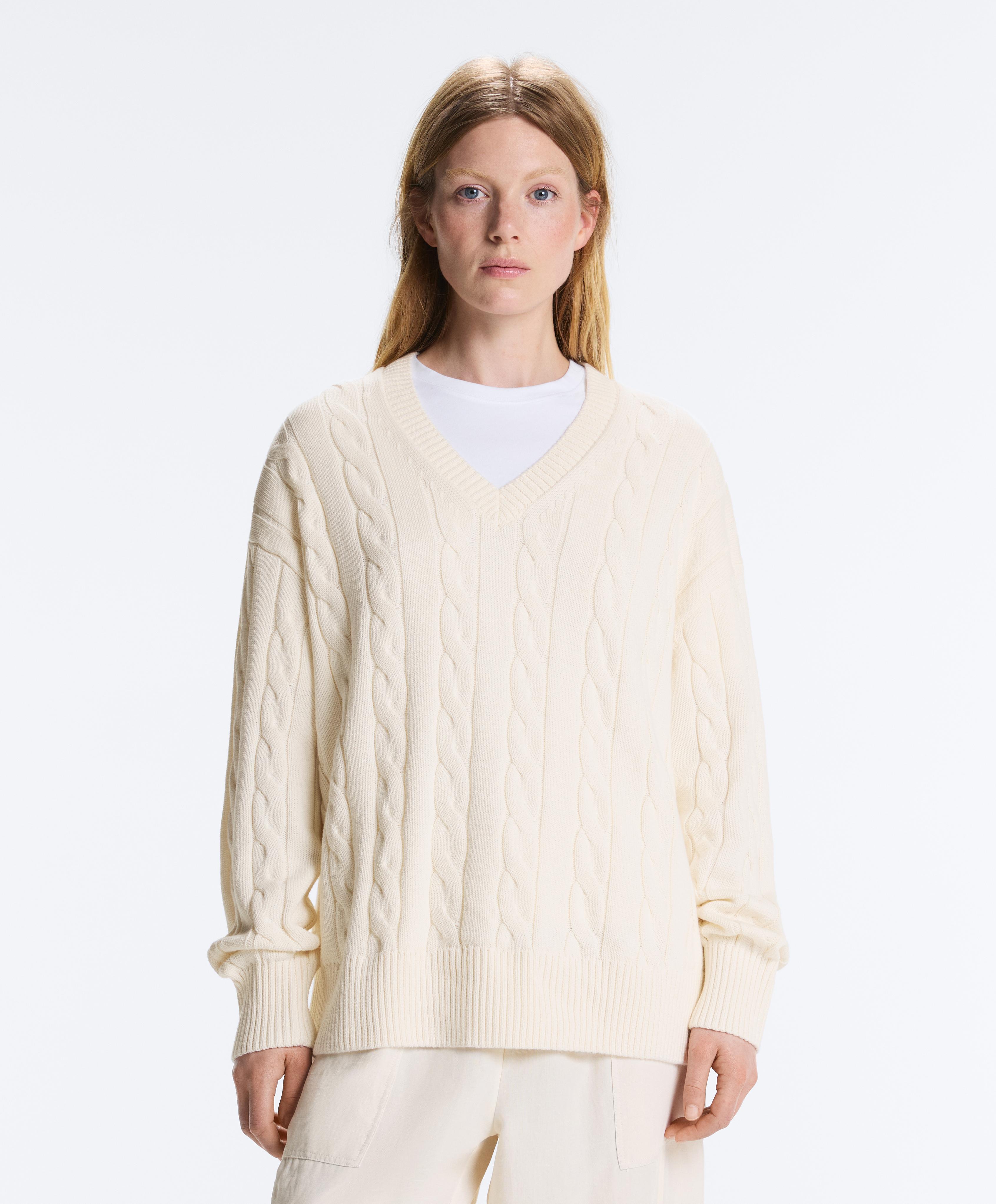 100% cotton cable knit V-neck jumper — PALE ECRU