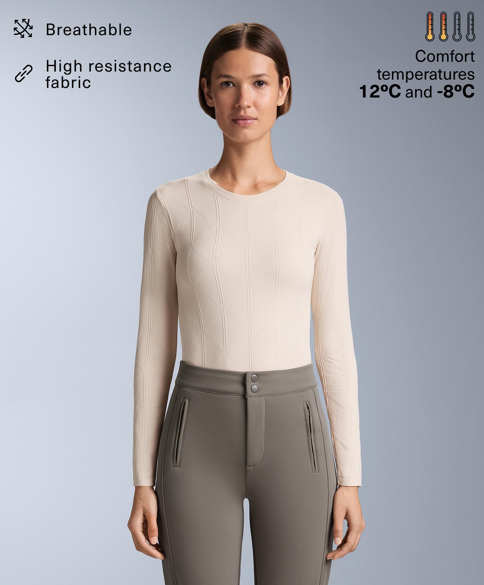 Thermal seamless jacquard base layer T-shirt