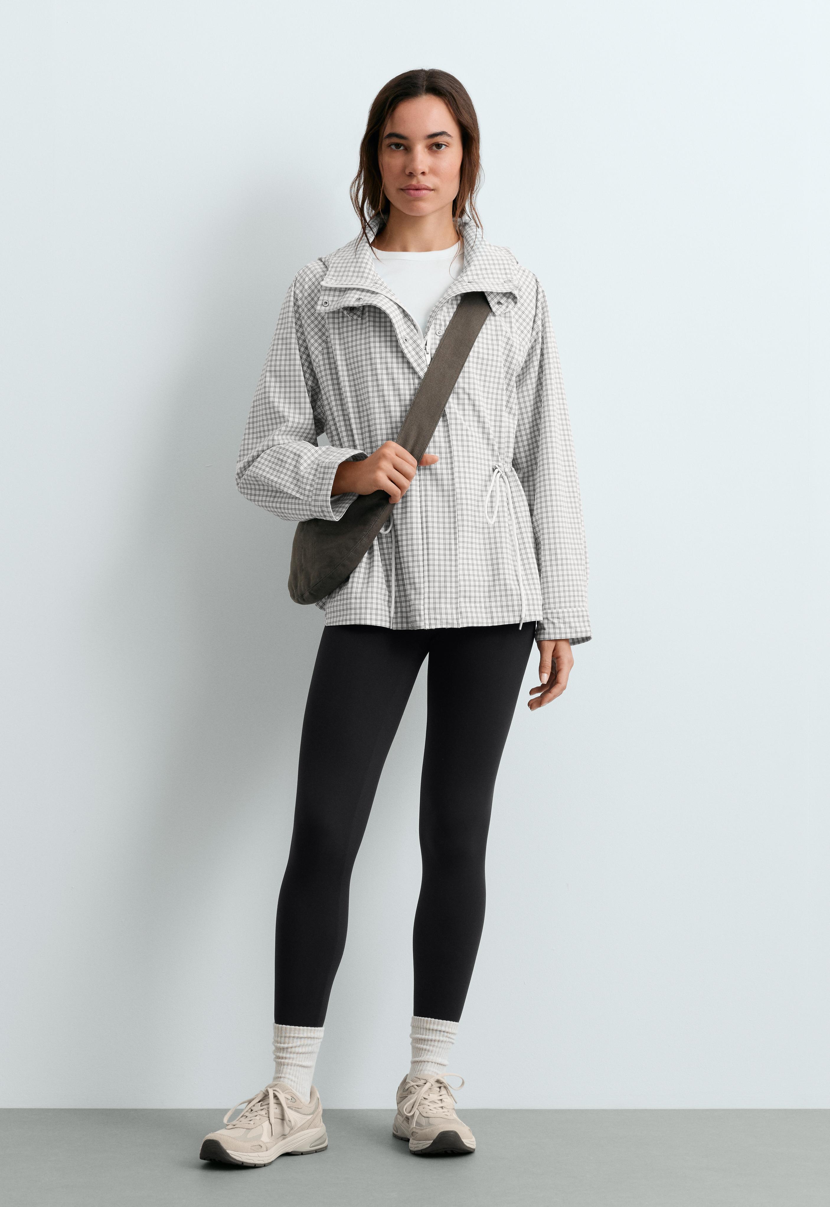 Extra lightweight 10k waterproof jacket Extra lightweight 10k waterproof jacket