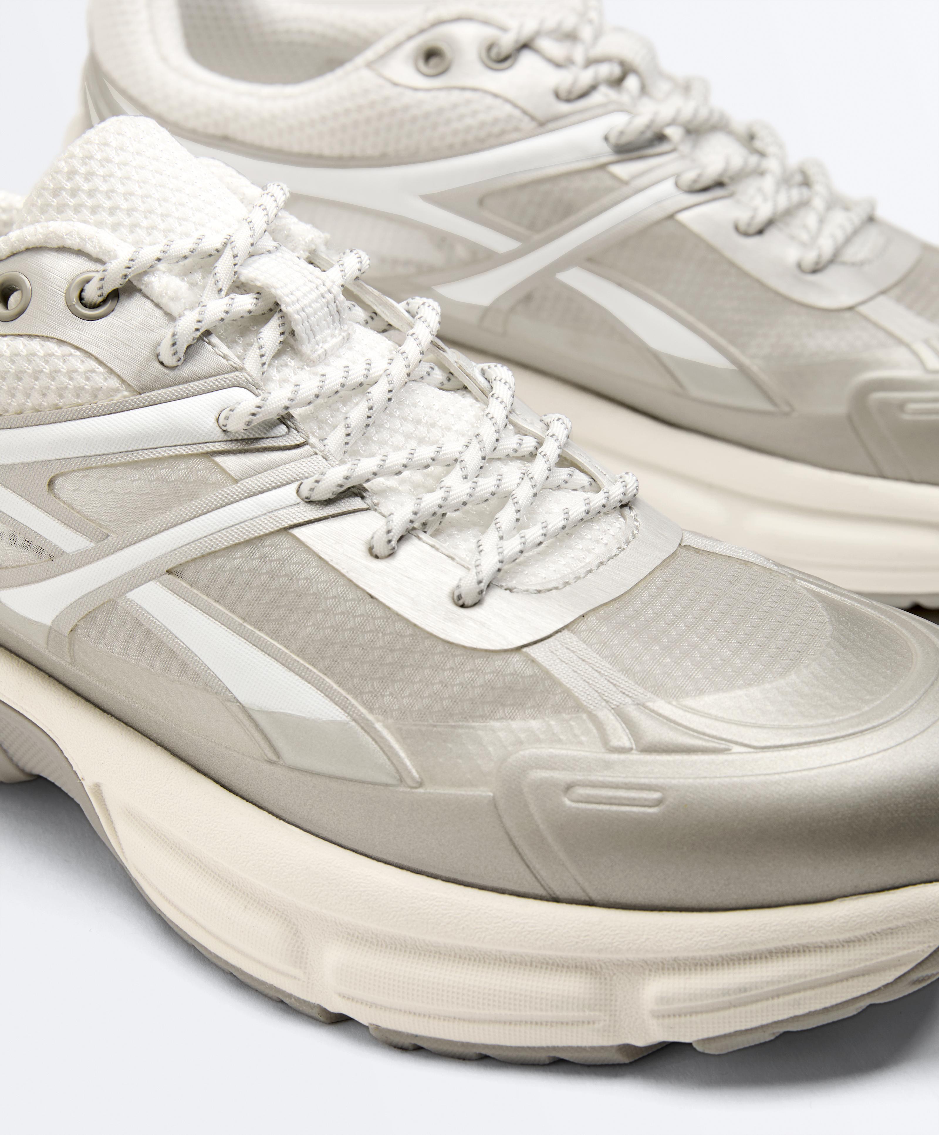 Running-style trainers — WHITE