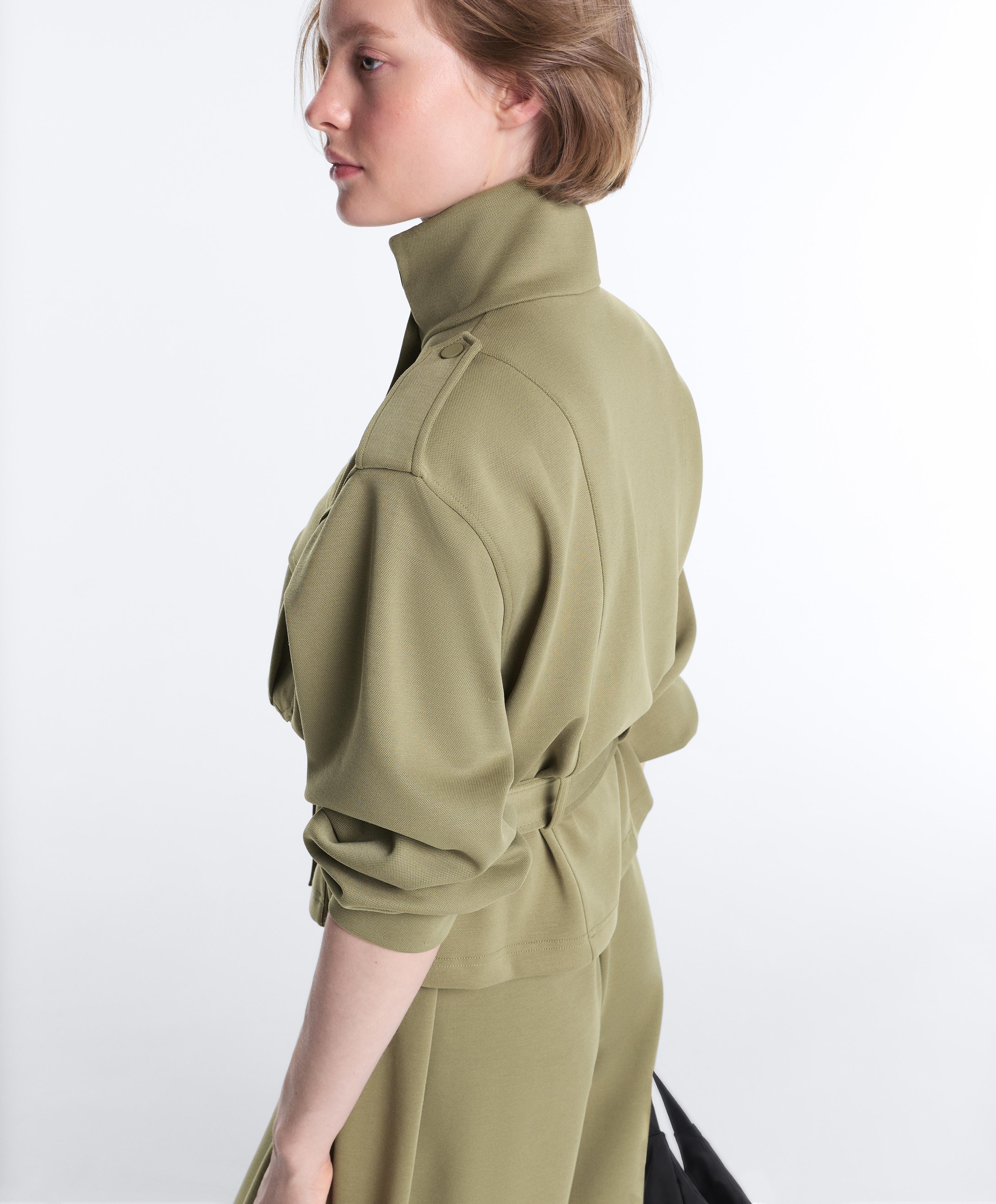 Cropped piqué utility jacket with belt — YELLOW GREEN