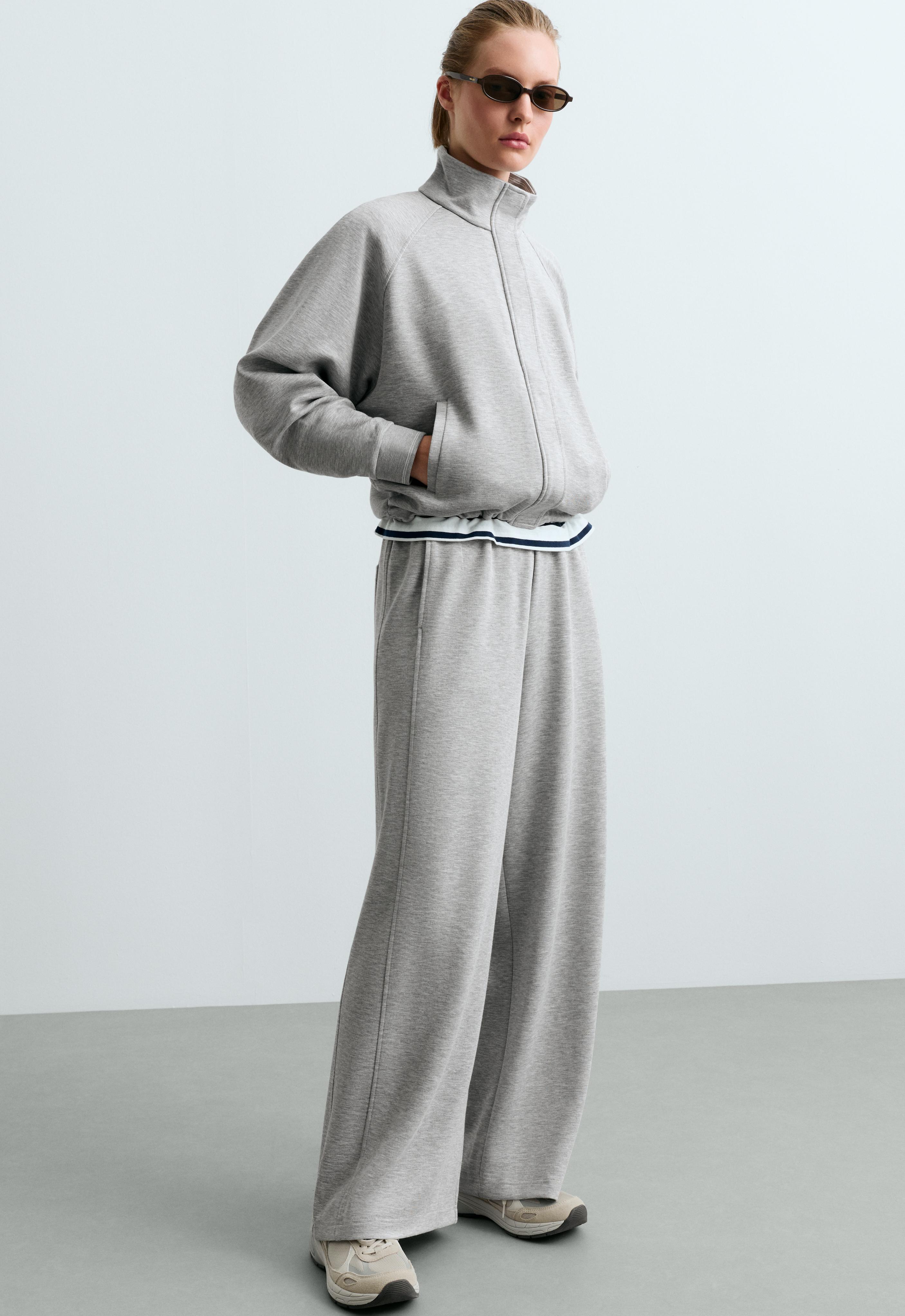 Total look σε ίσια γραμμή πικέ γκρι