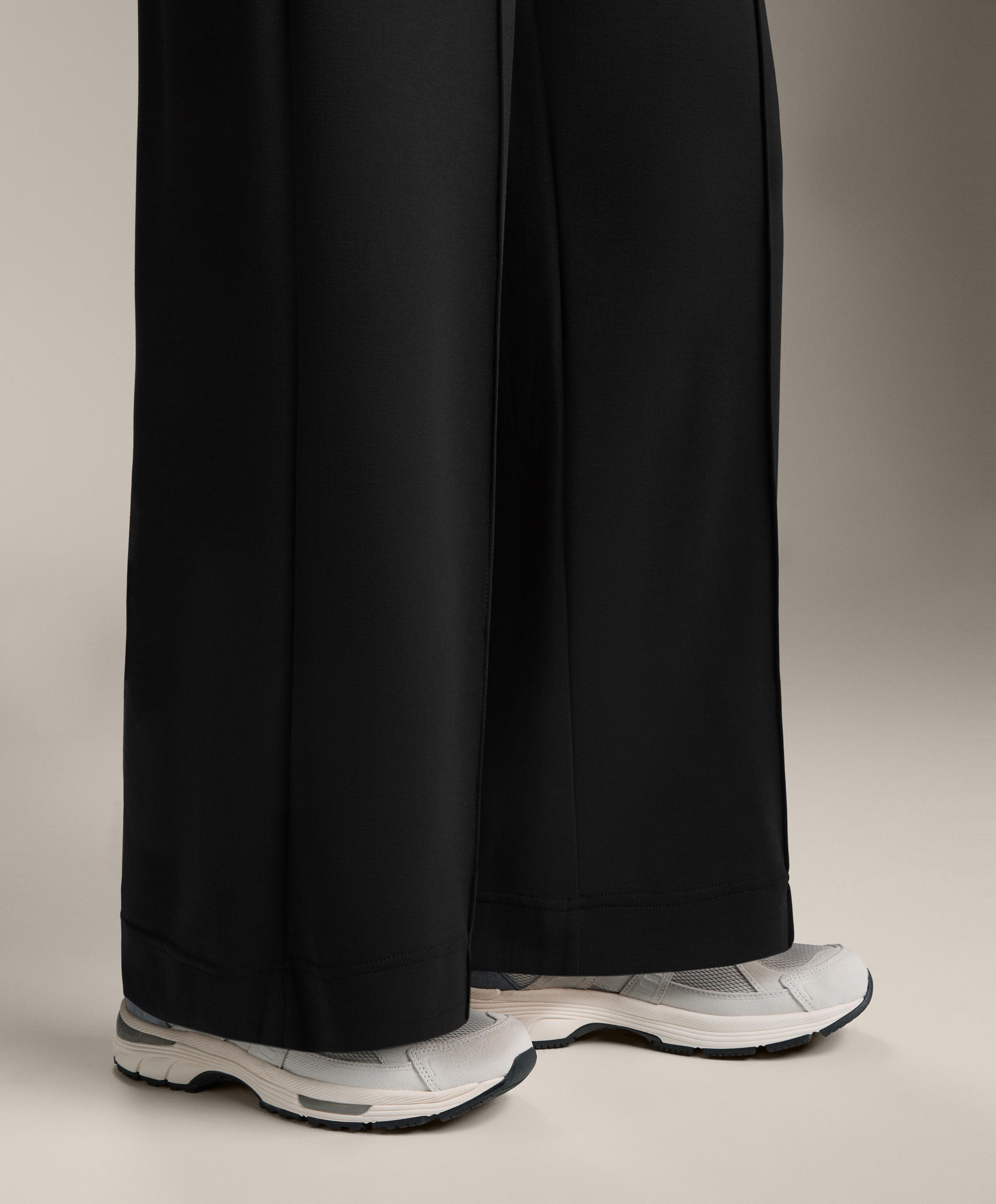Straight-leg trousers with modal and crease — BLACK