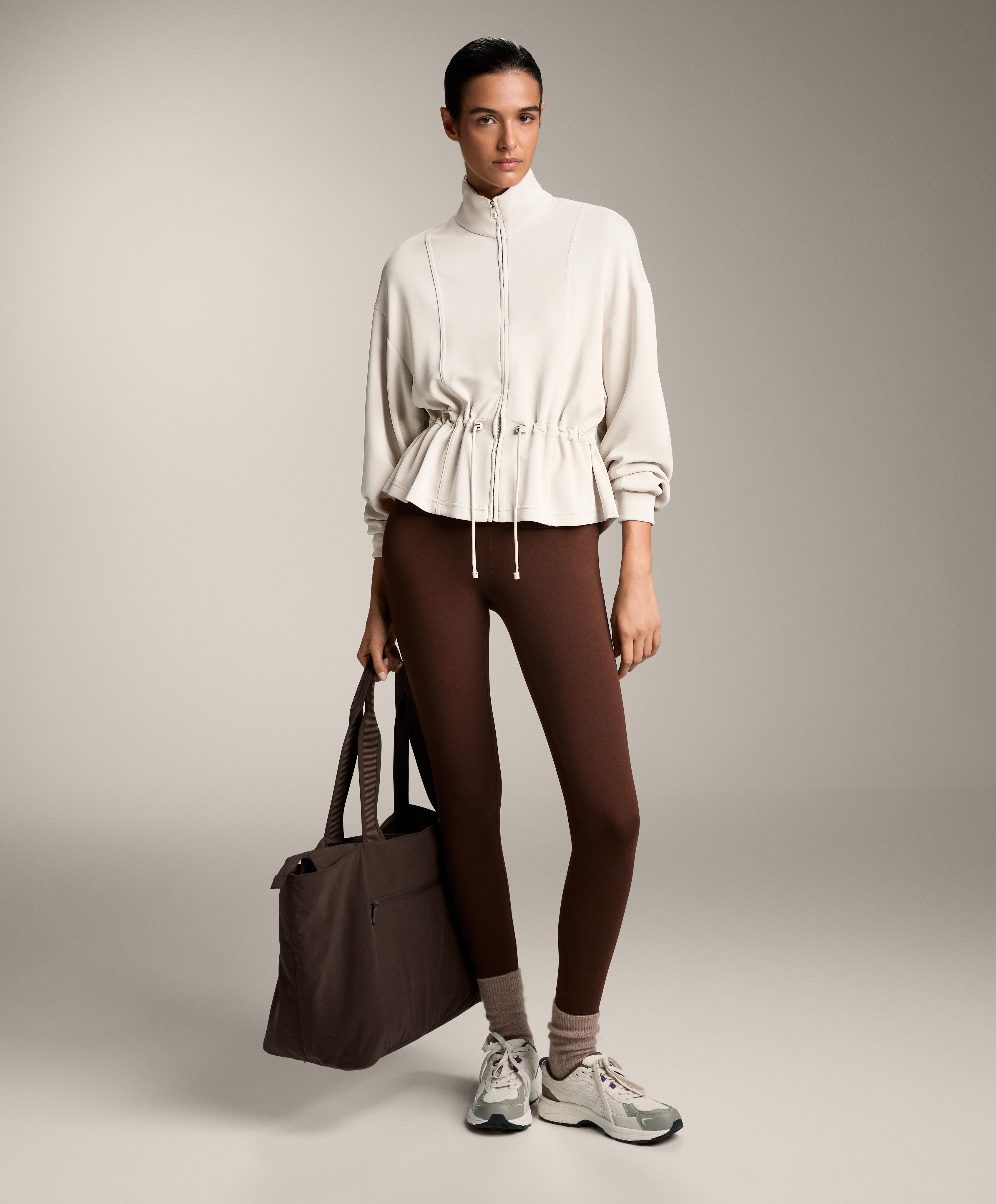 Jacke mit verstellbarer Taille und Modal mit weicher Haptik