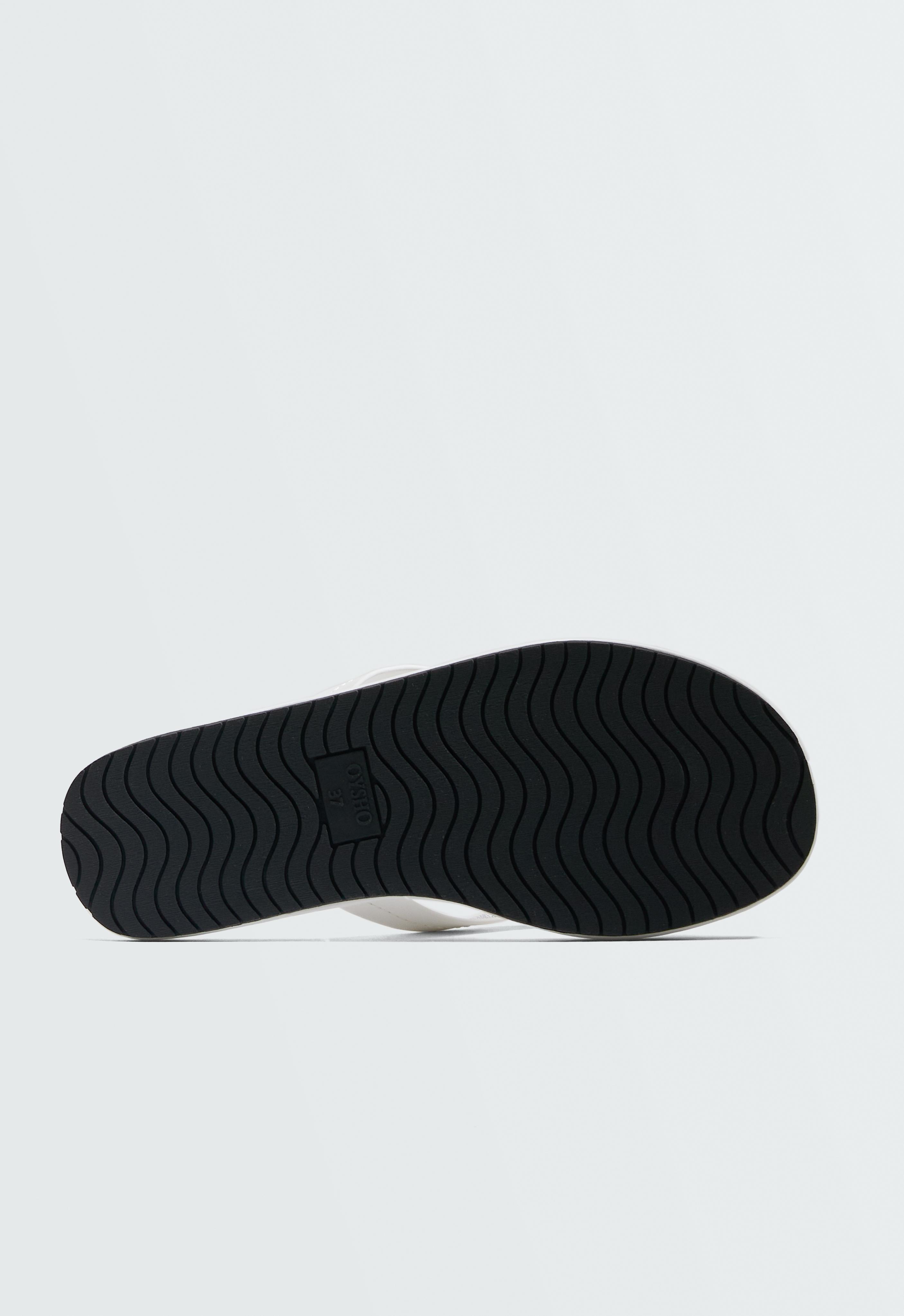 Minimalist flat sandals — WHITE