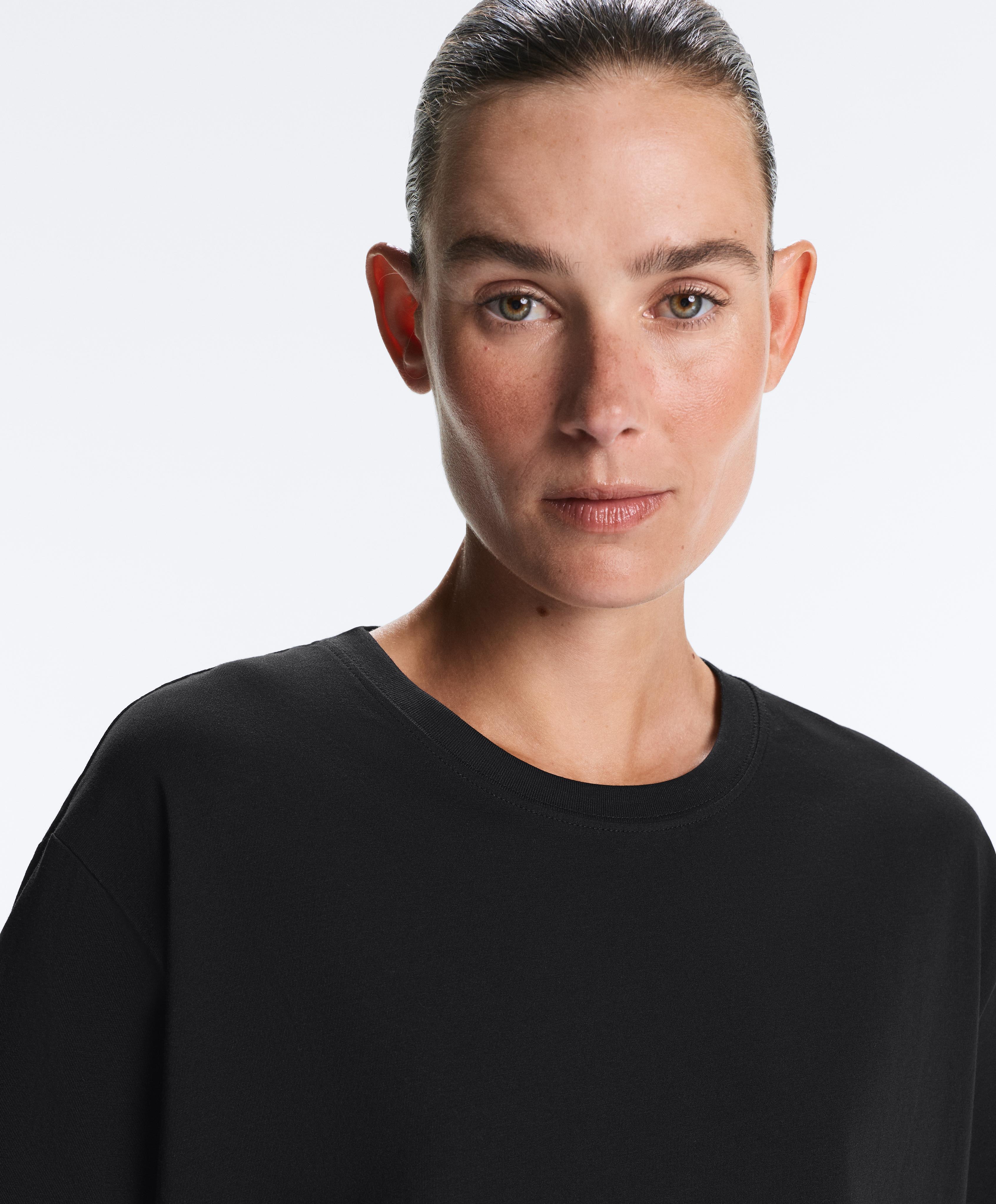 Boxy short-sleeved cotton blend T-shirt — BLACK