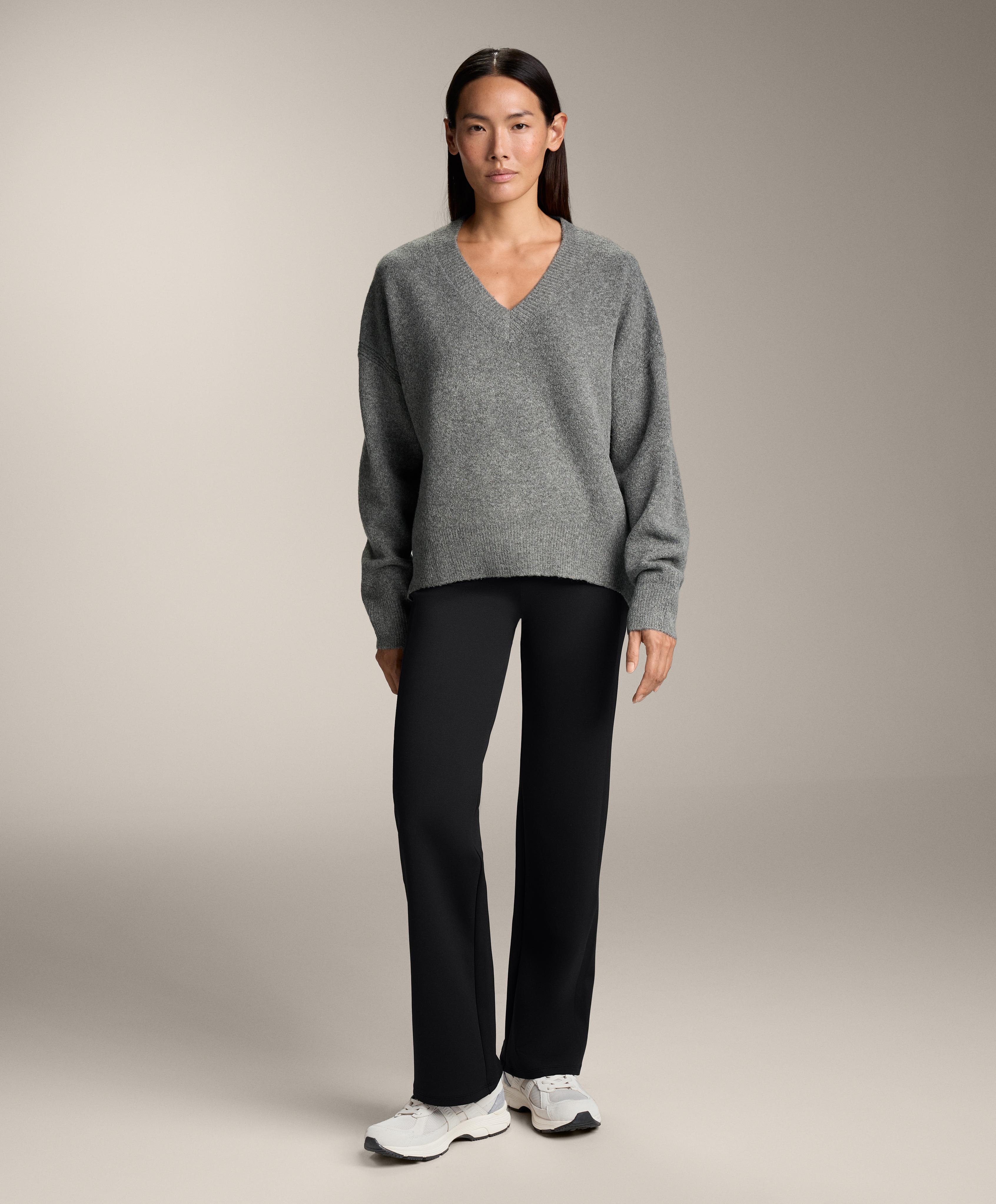 Suéter punto suave cuello en V - Rebajas