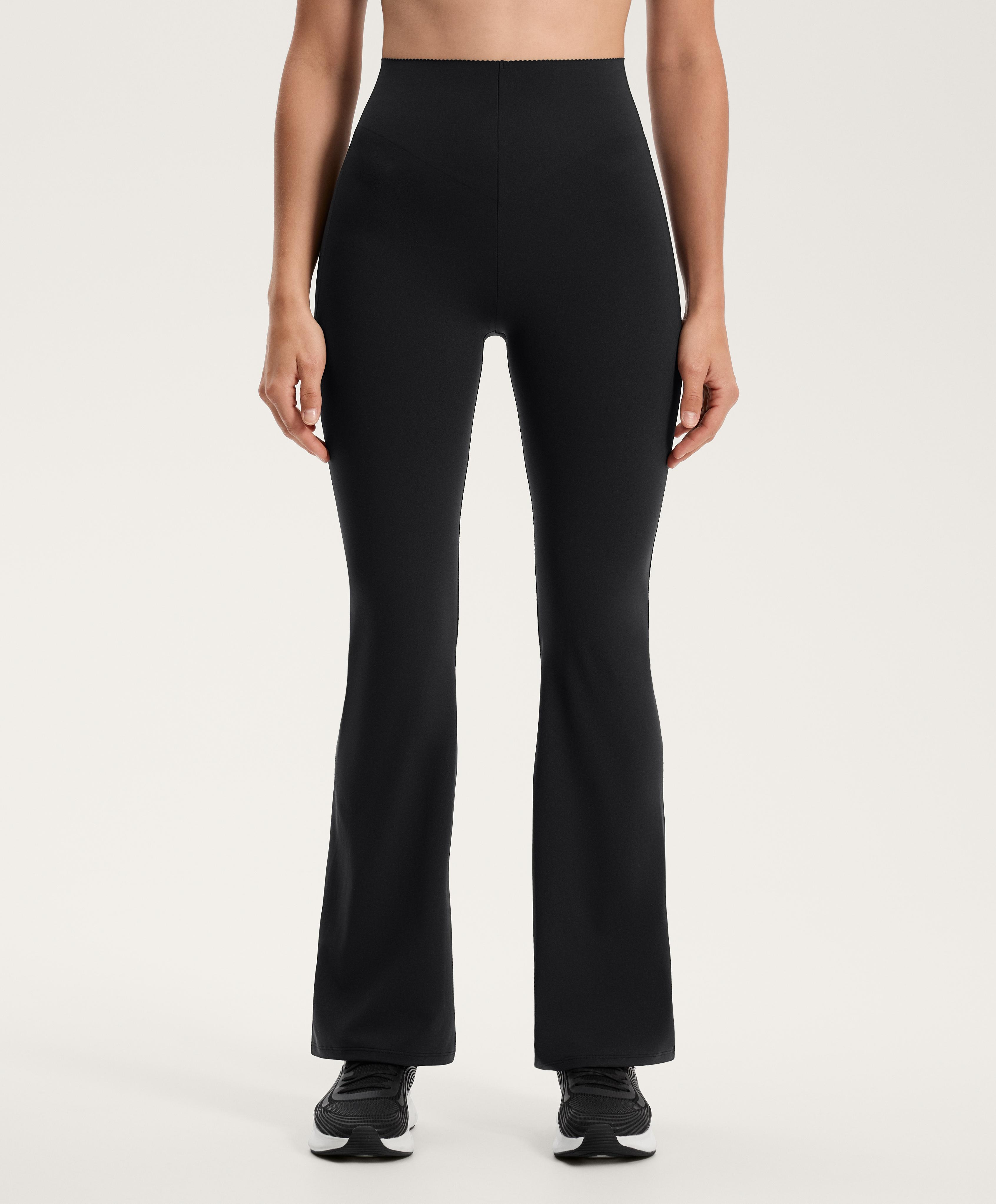Pantalon flare high rise Compressive raise up Pantalon flare high rise Compressive raise up