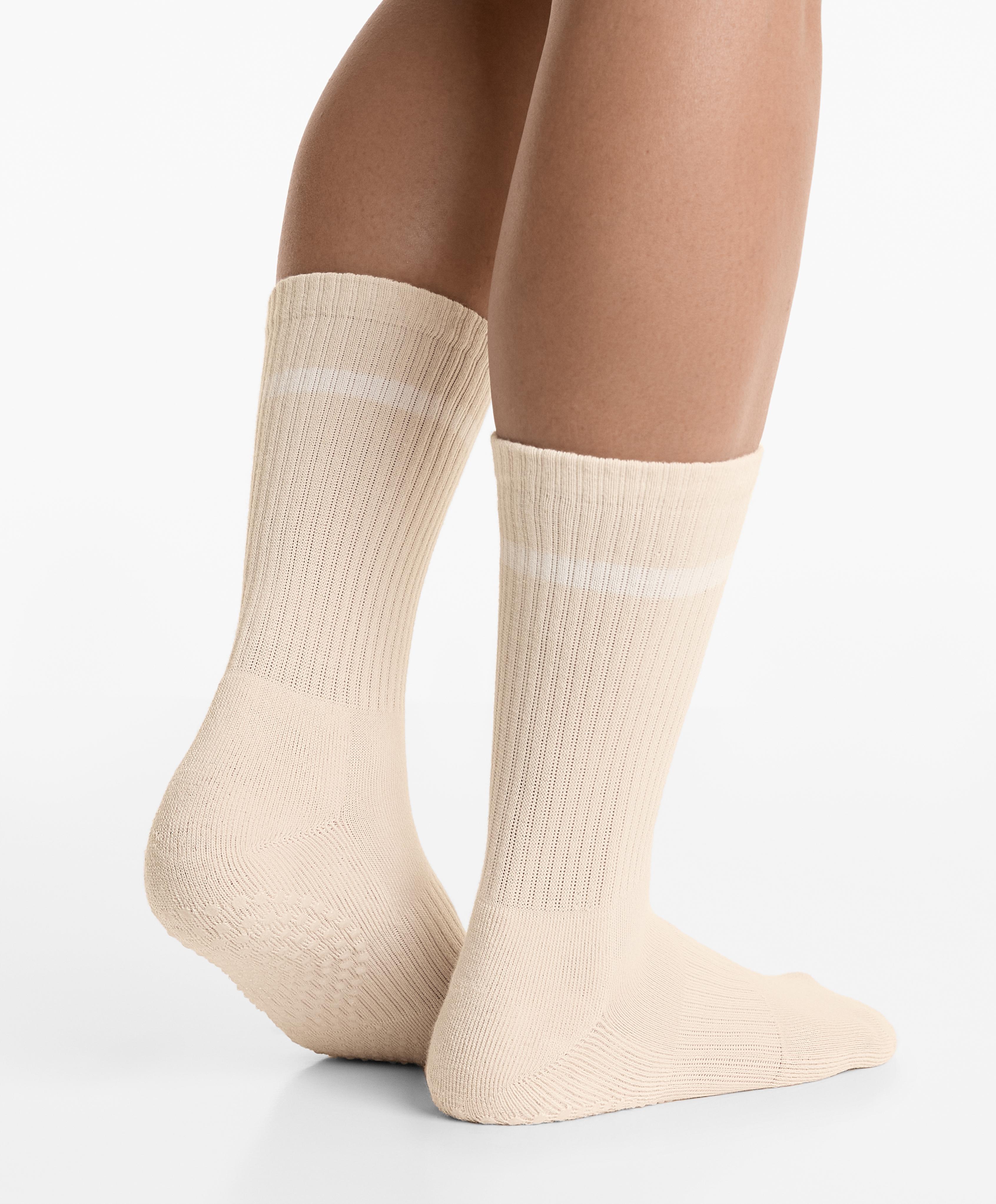 2 pairs of classic yoga and Pilates cotton blend socks — TAN MELANGE