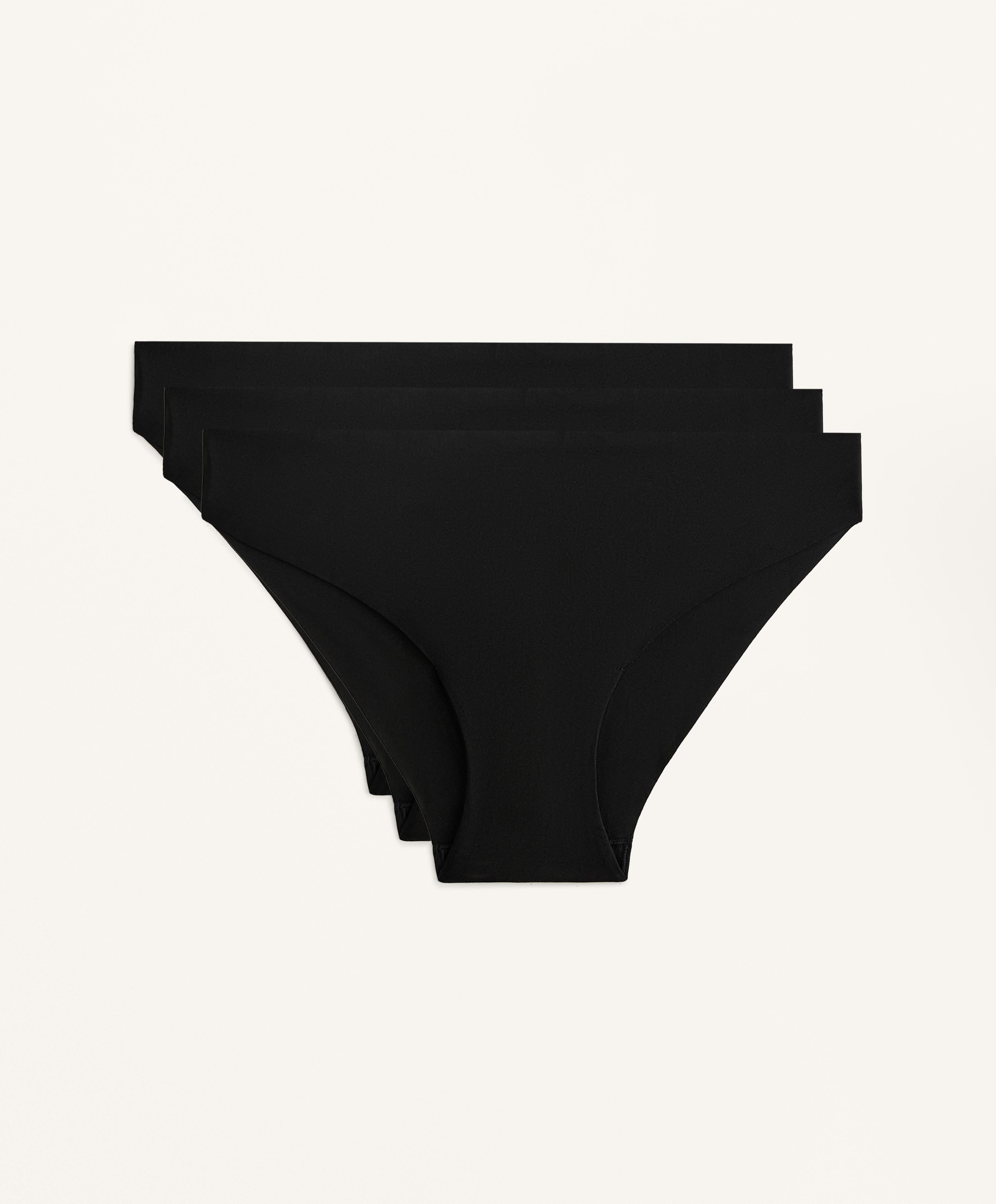3 klassiska bikinitrosor i polyamidmix, osynliga
