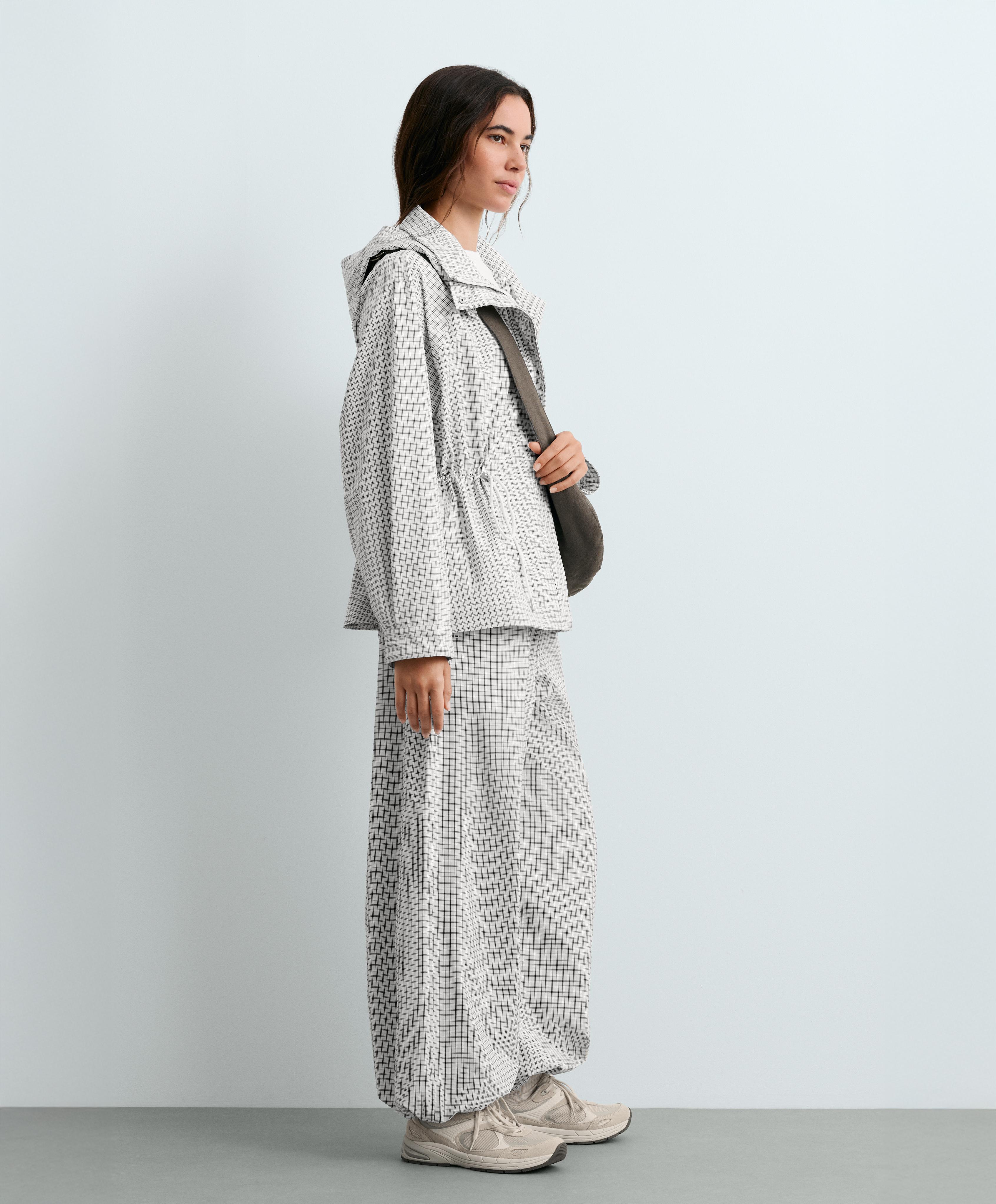 Extra lightweight 10k waterproof jacket — PALE ECRU