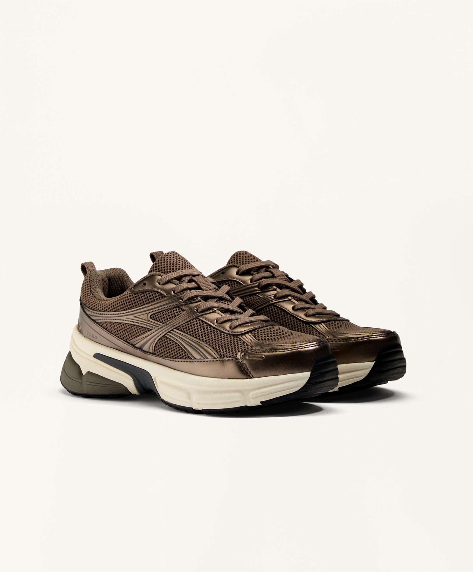 Sneaker in runningstijl