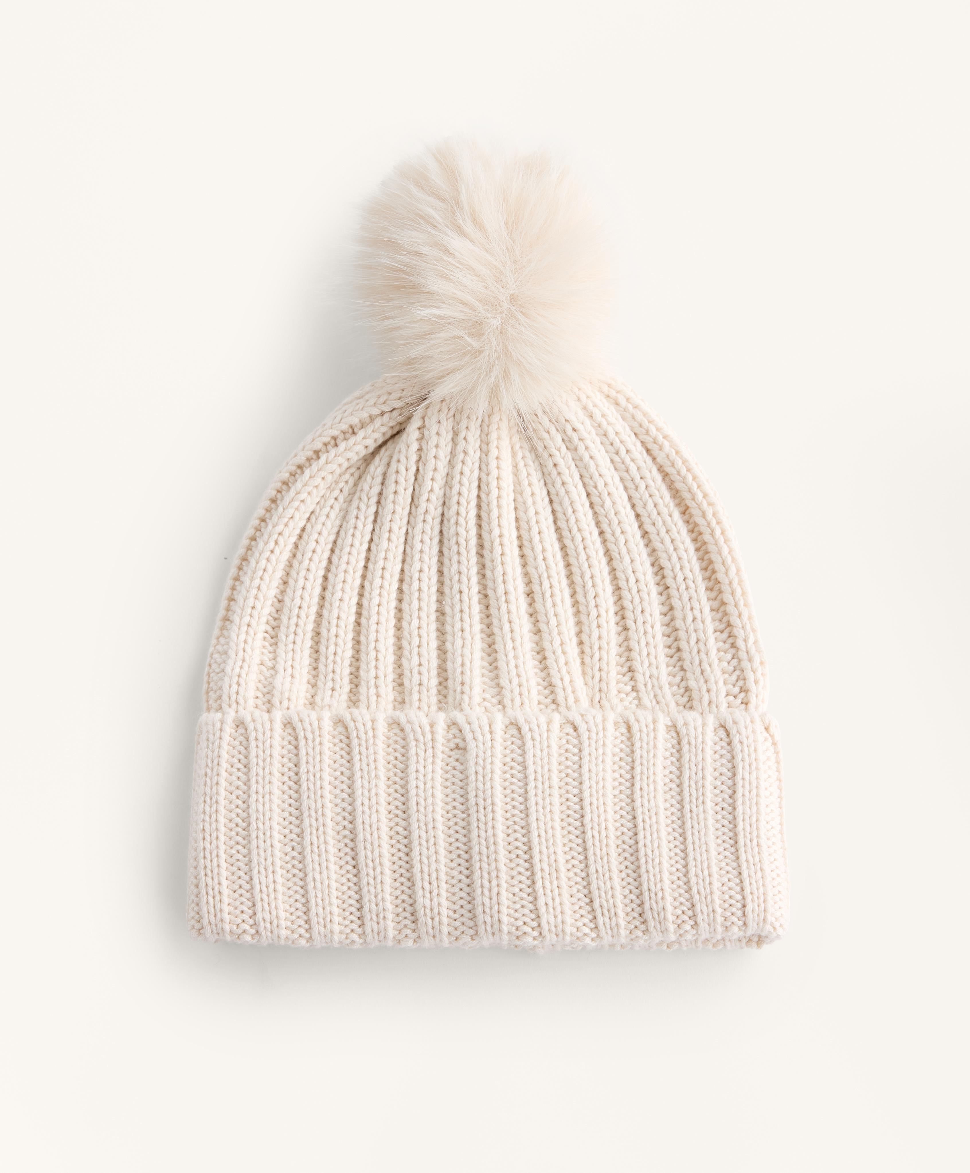 Pompom knit hat