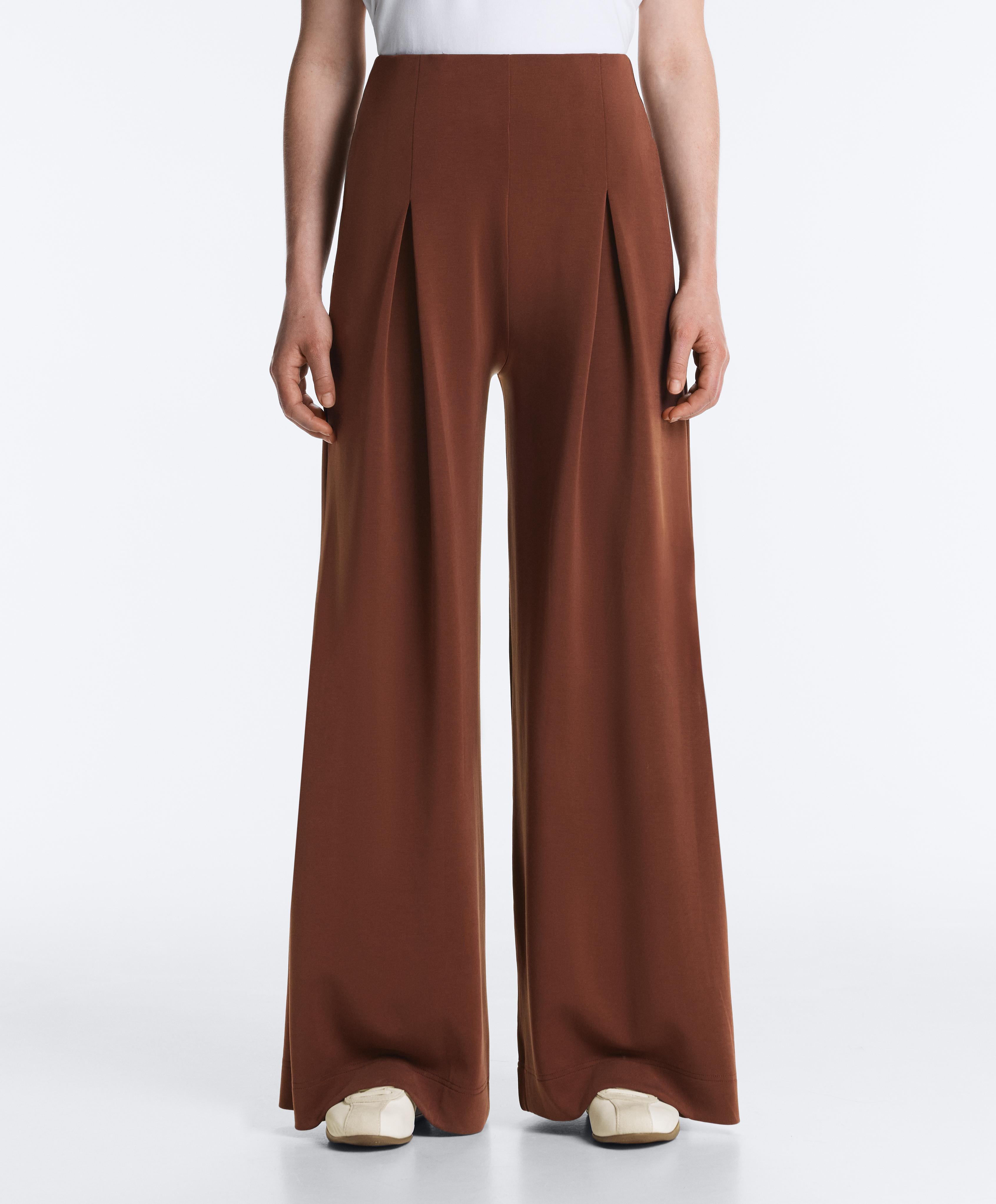 Lange Hose mit Falten und weichem Modal