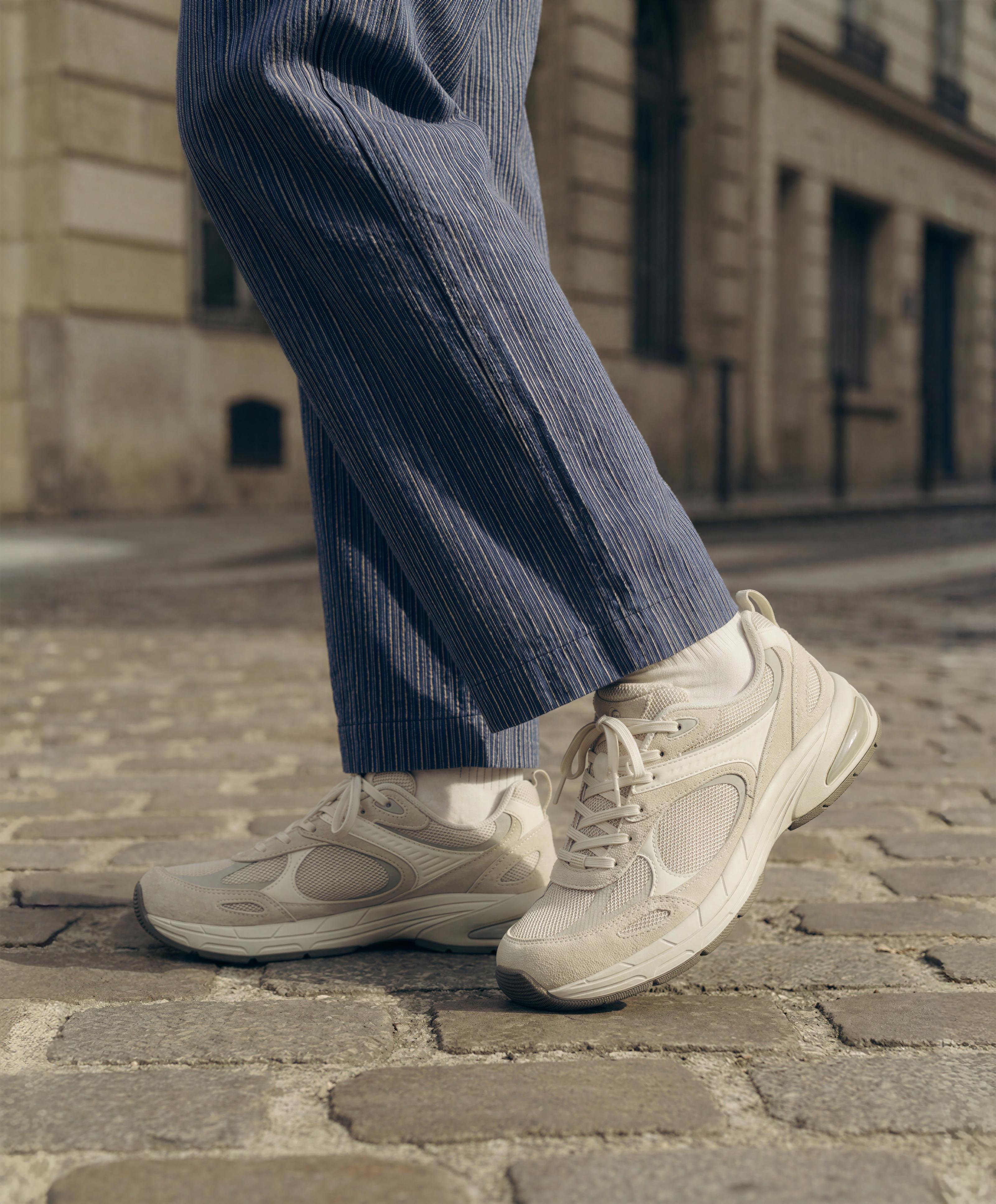Running-style trainers — MINK