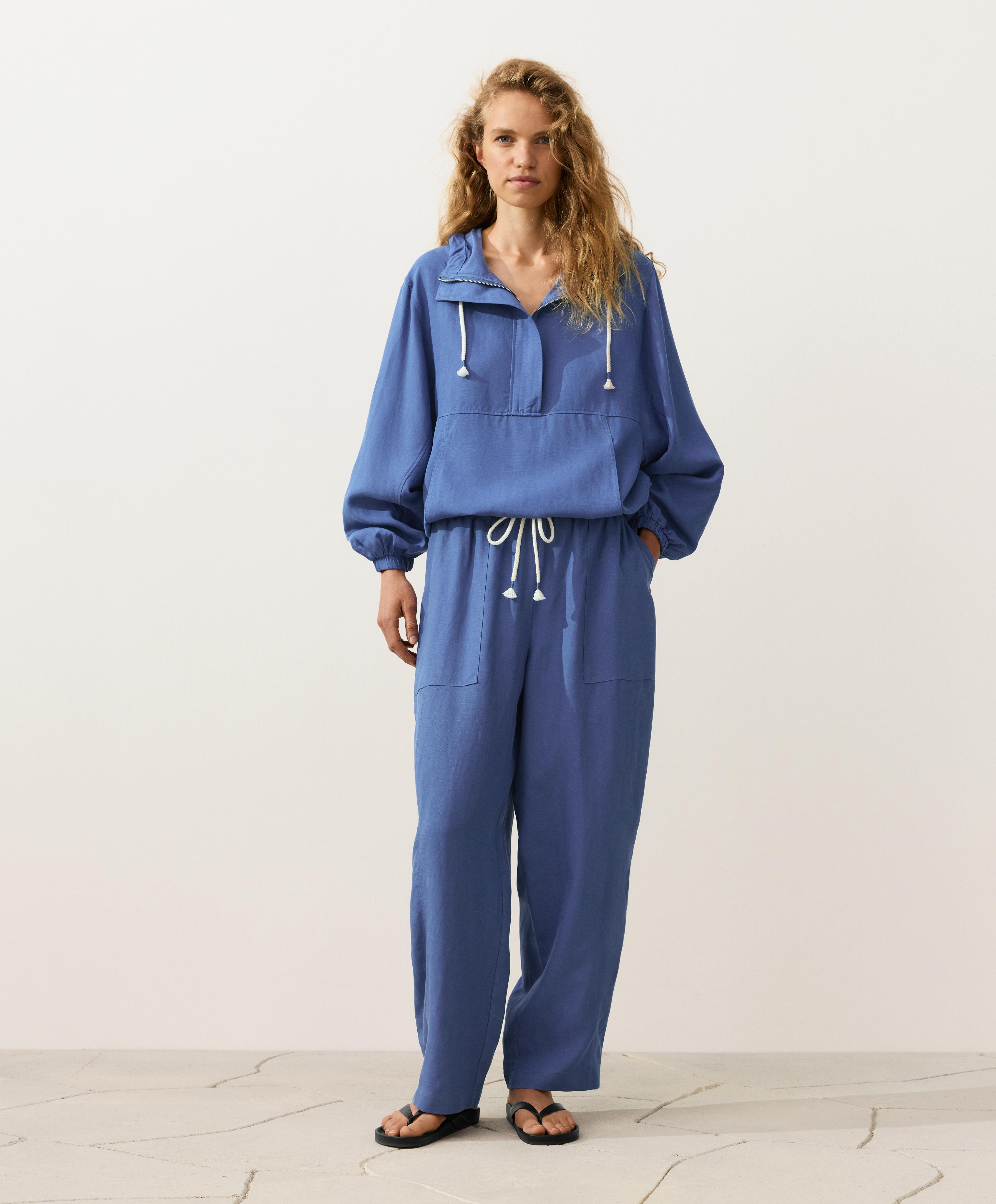 Half-zip sweatshirt with front pocket, lyocell and 24% linen blend — MID-WASHED BLUE