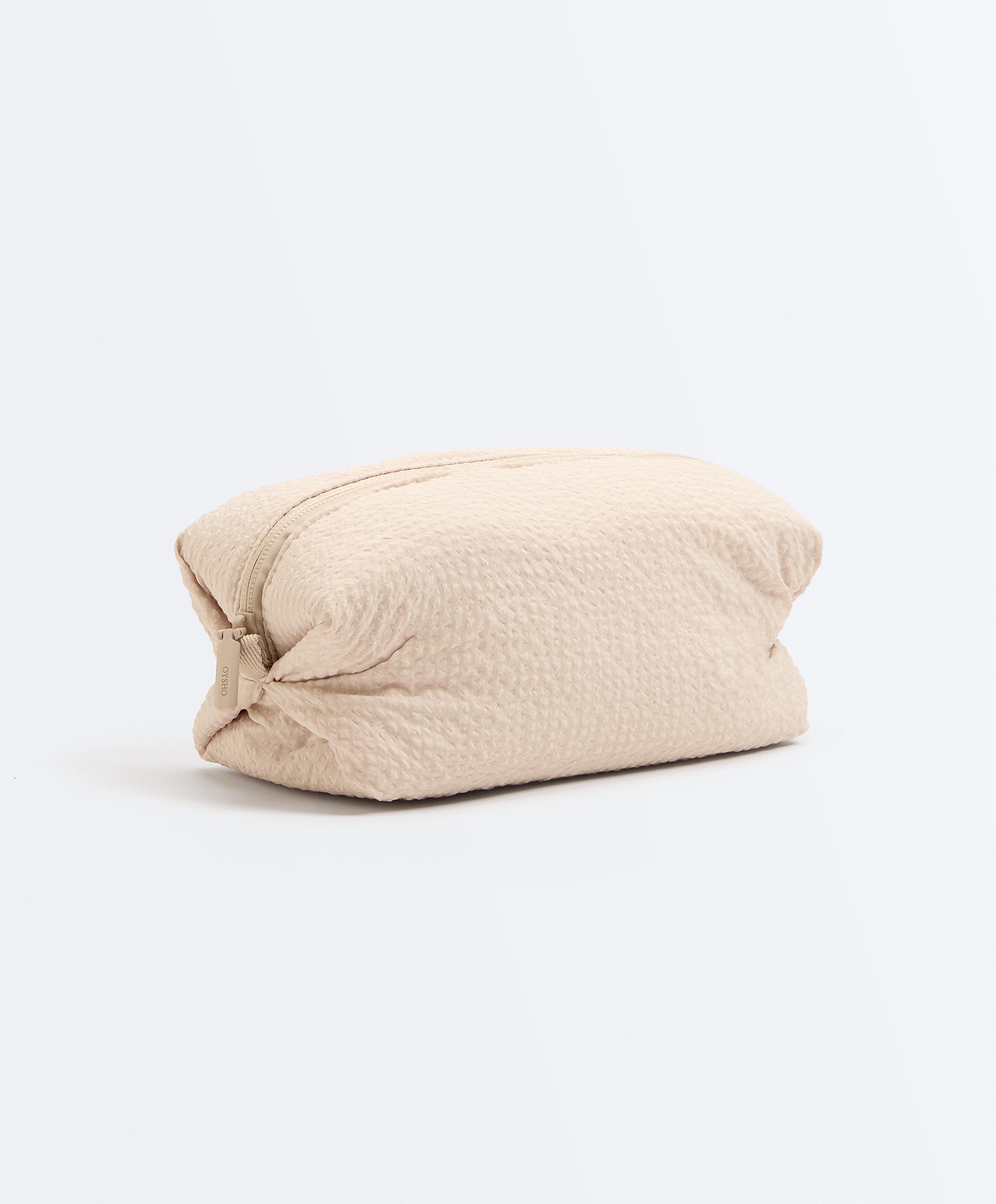 Textured wash bag Textured wash bag