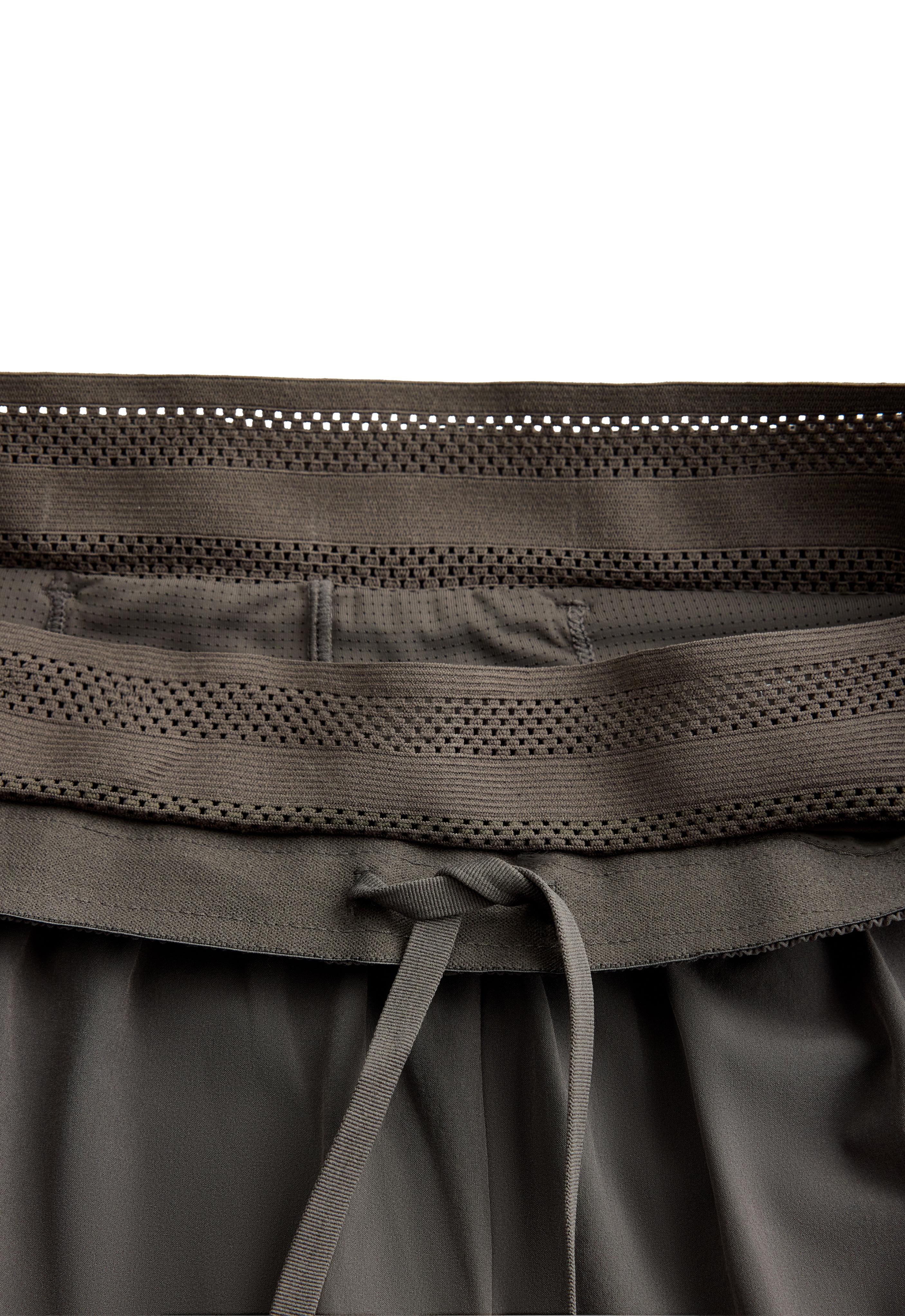 Technical mid rise 2-in-1 shorts — CHARCOAL GREY