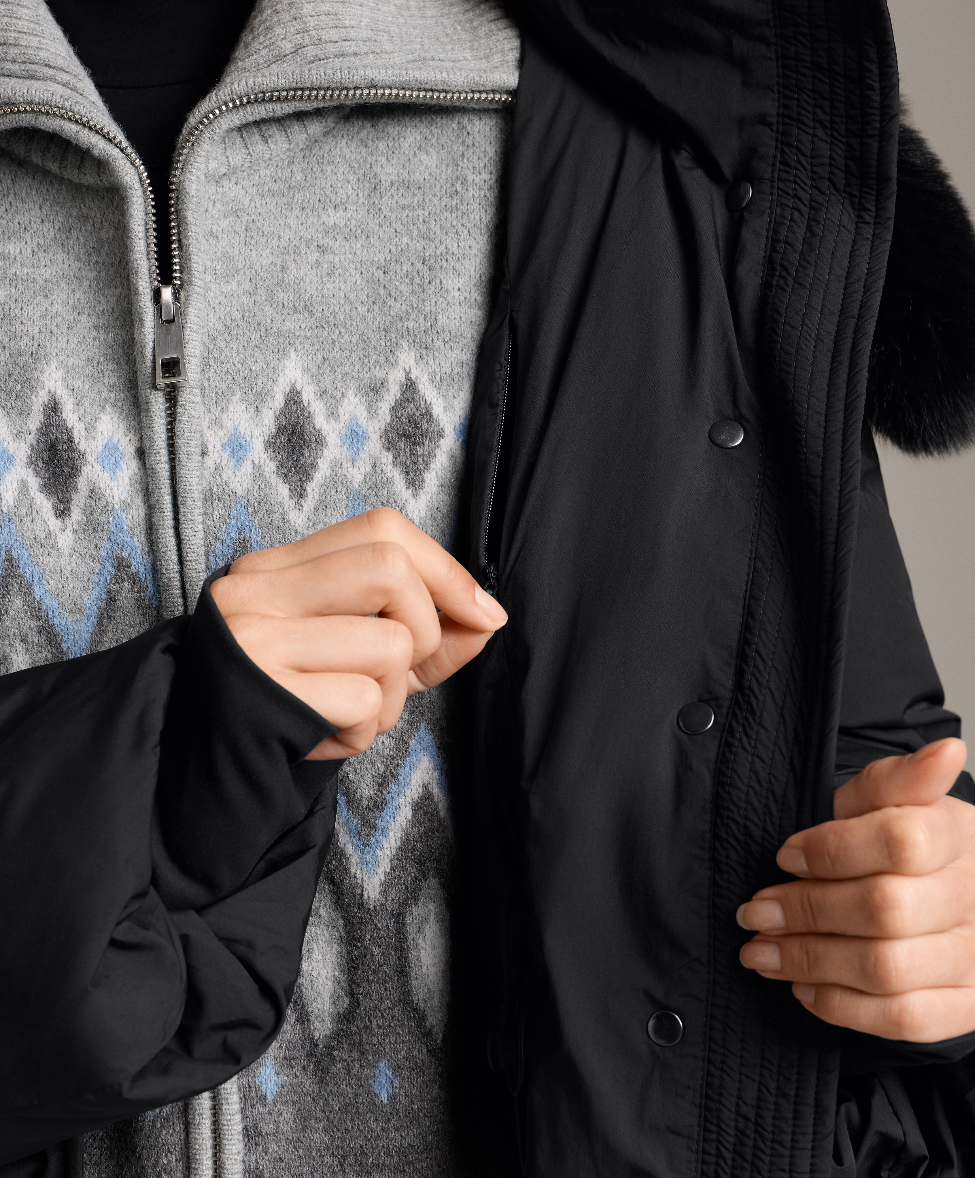 Short 100% down padded jacket — BLACK