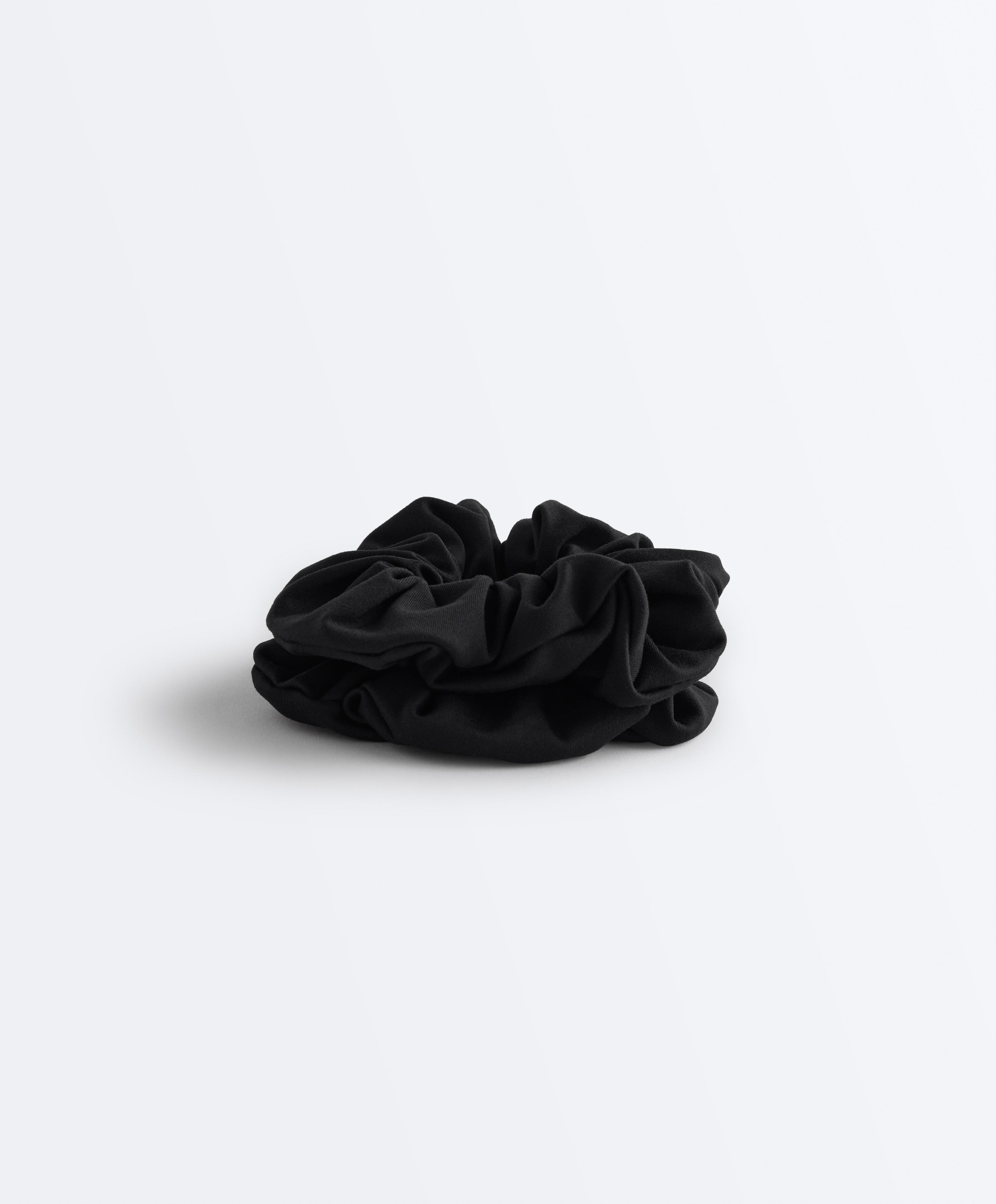 2 large hair scrunchies 2 large hair scrunchies