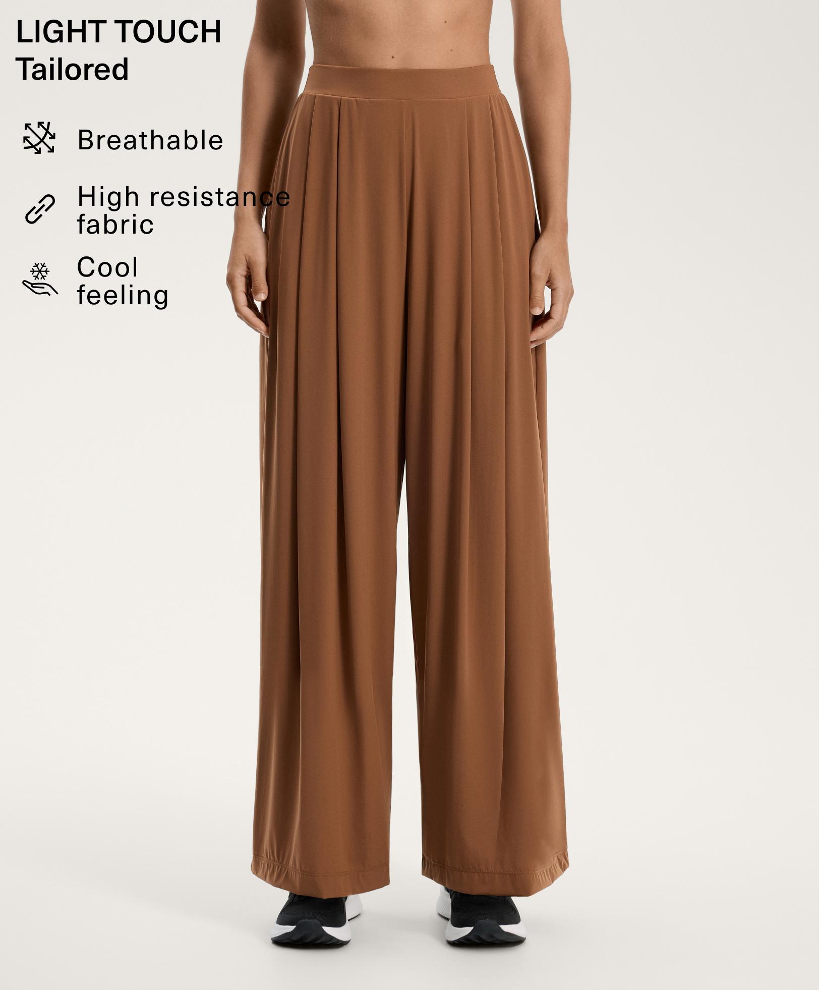 Wide-leg tailored trousers with light, cool-touch fabric