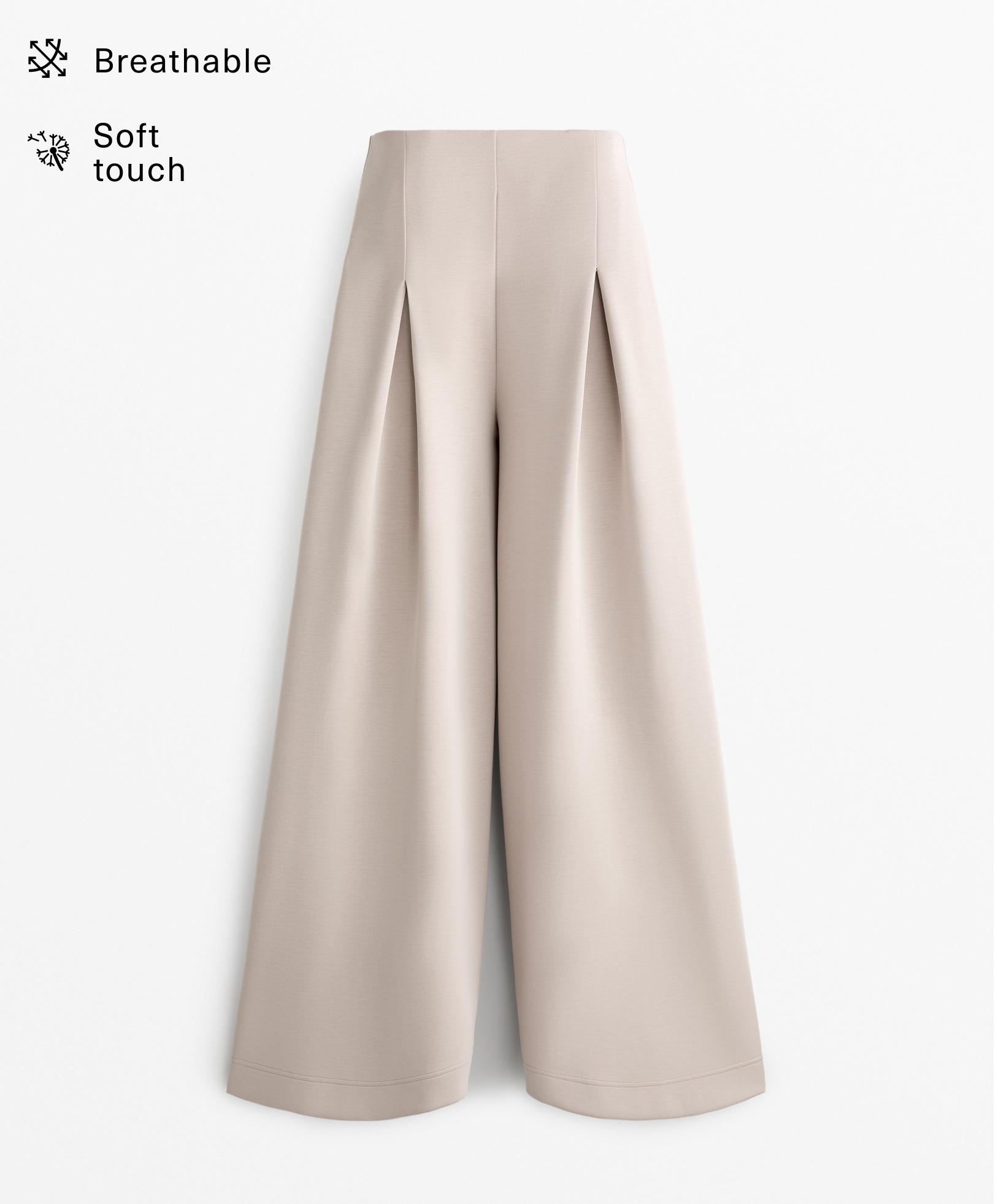 Pantalon wide leg à plis contenant du modal au toucher doux