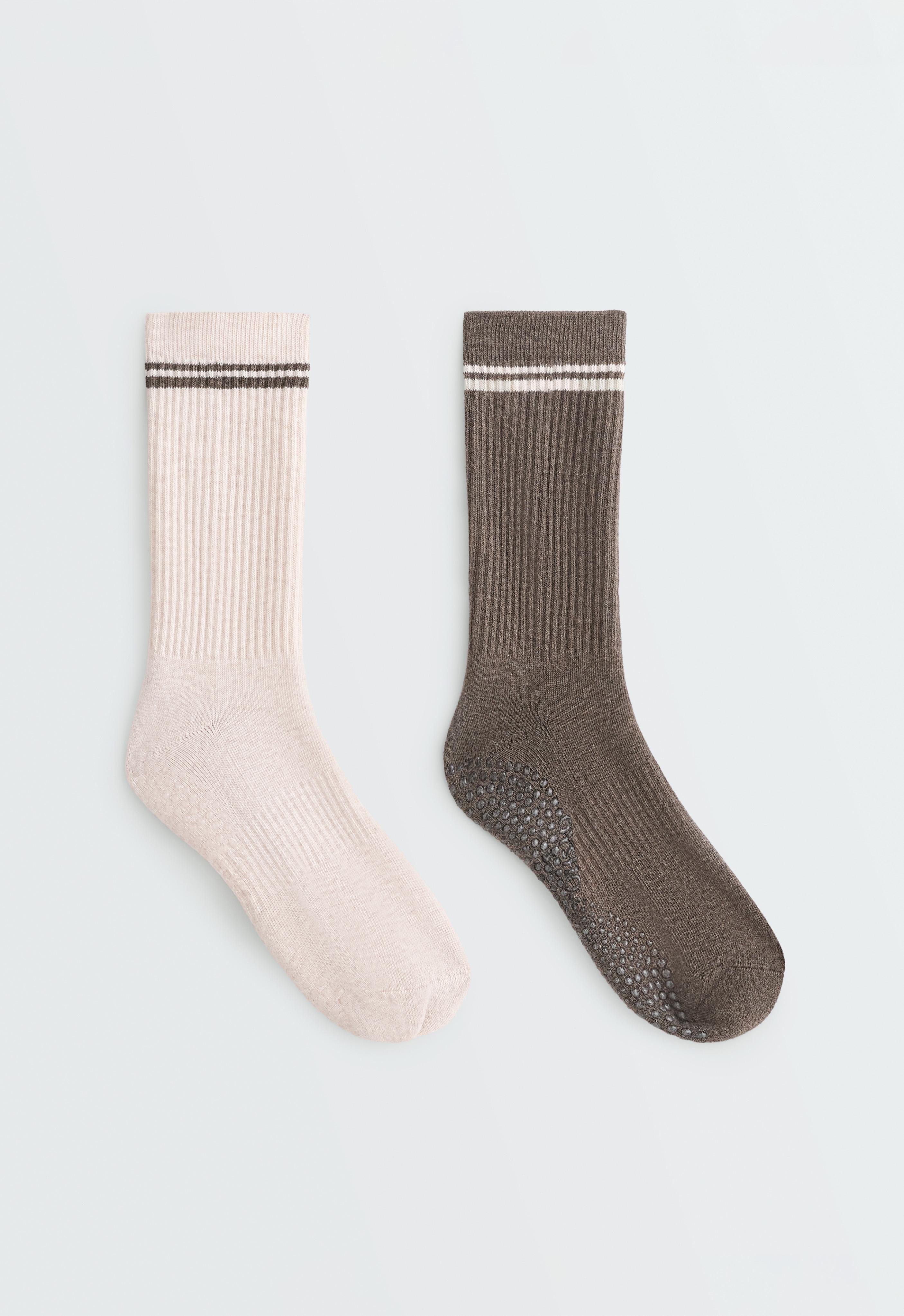 2 pairs of classic cotton cushioned yoga and Pilates socks 2 pairs of classic cotton cushioned yoga and Pilates socks