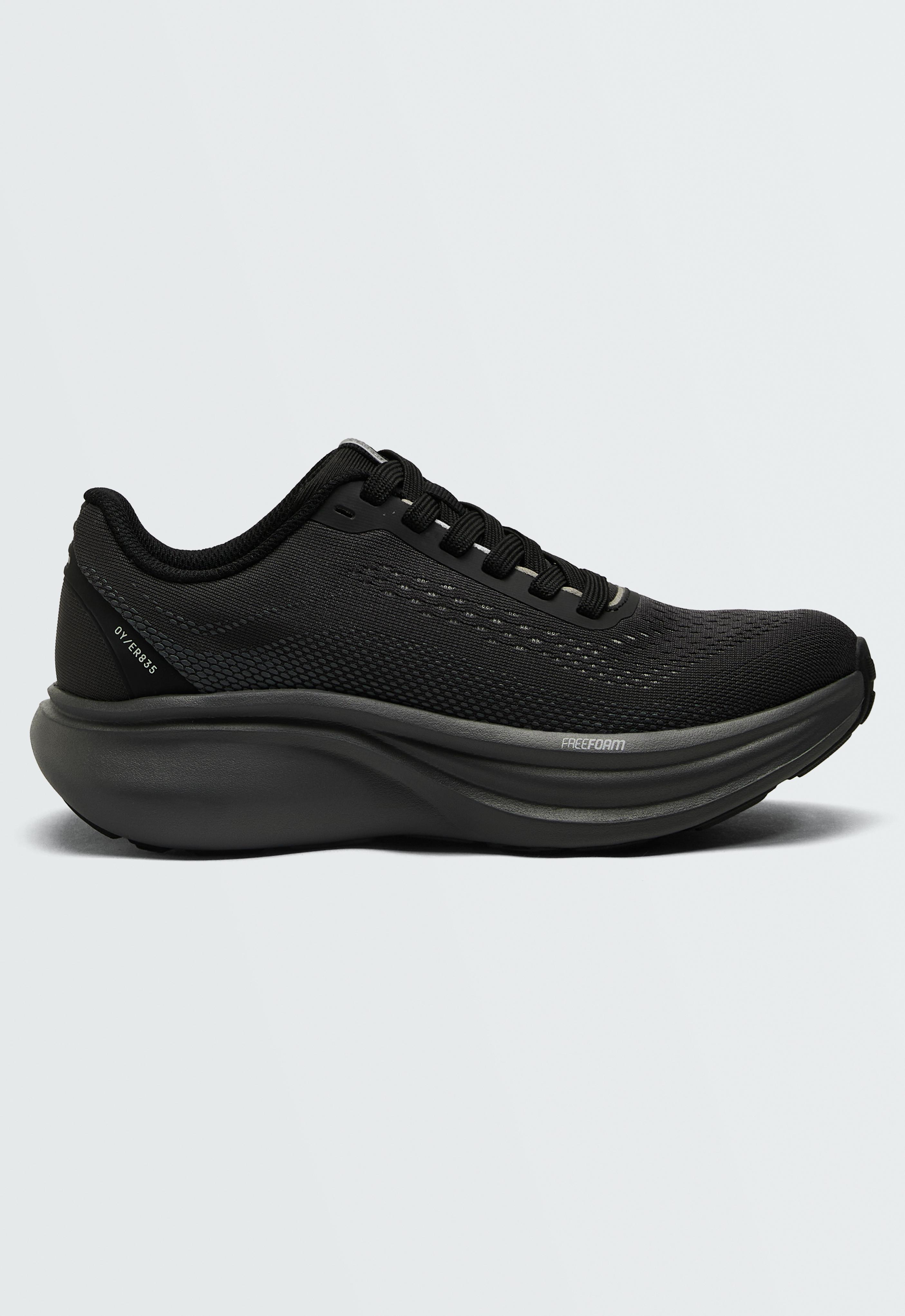 OY/ER 835 Running trainers — BLACK