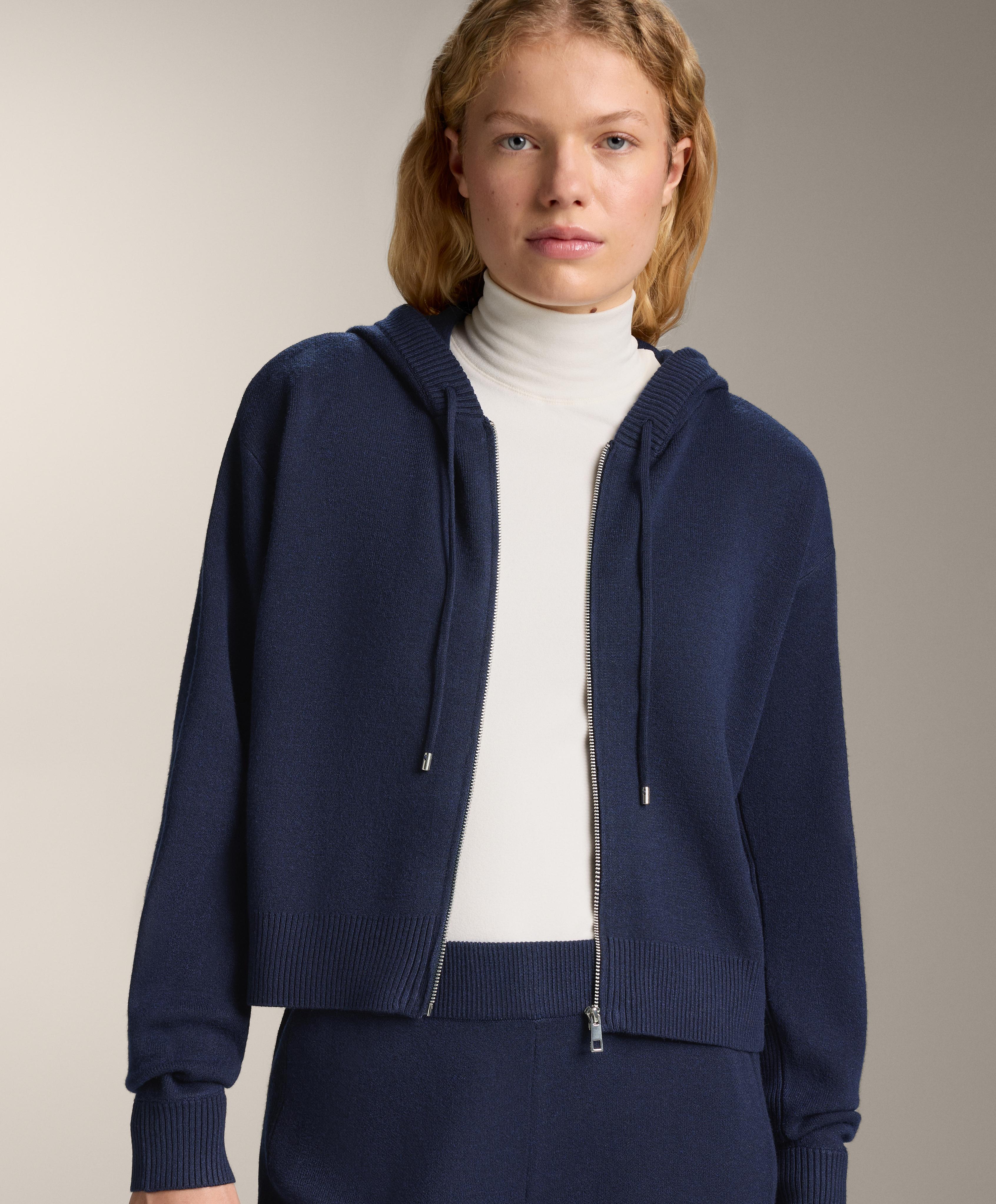 Chaqueta punto capucha