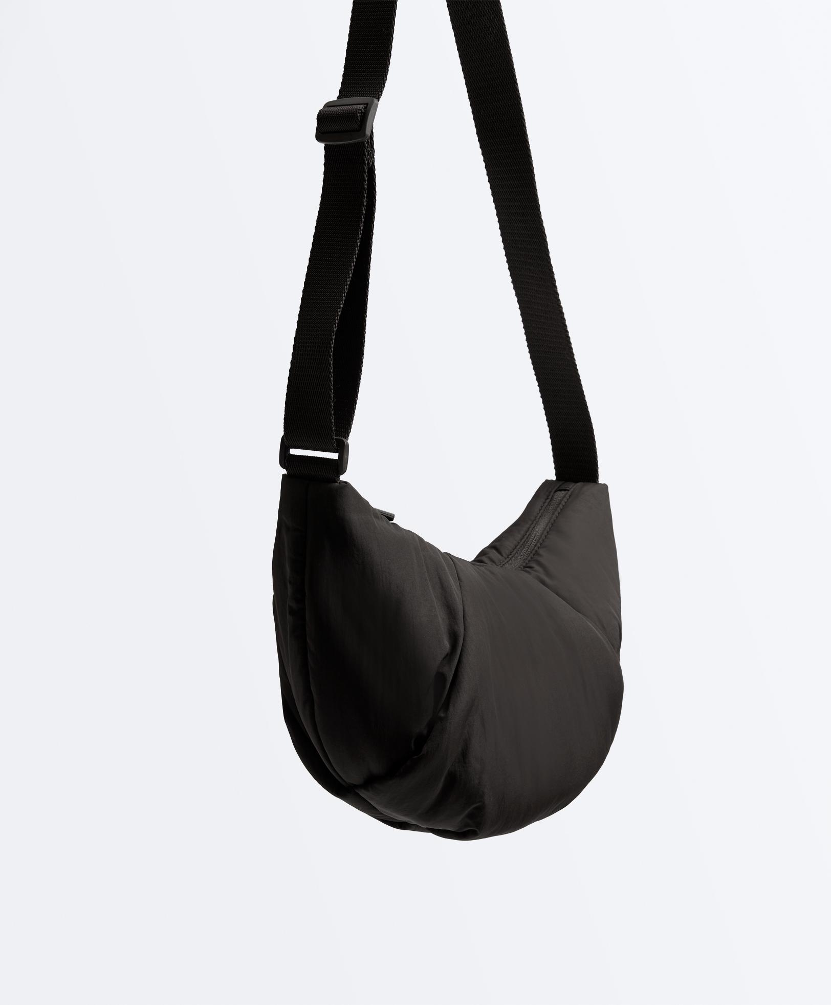 Quilted crossbody bag | OYSHO România
