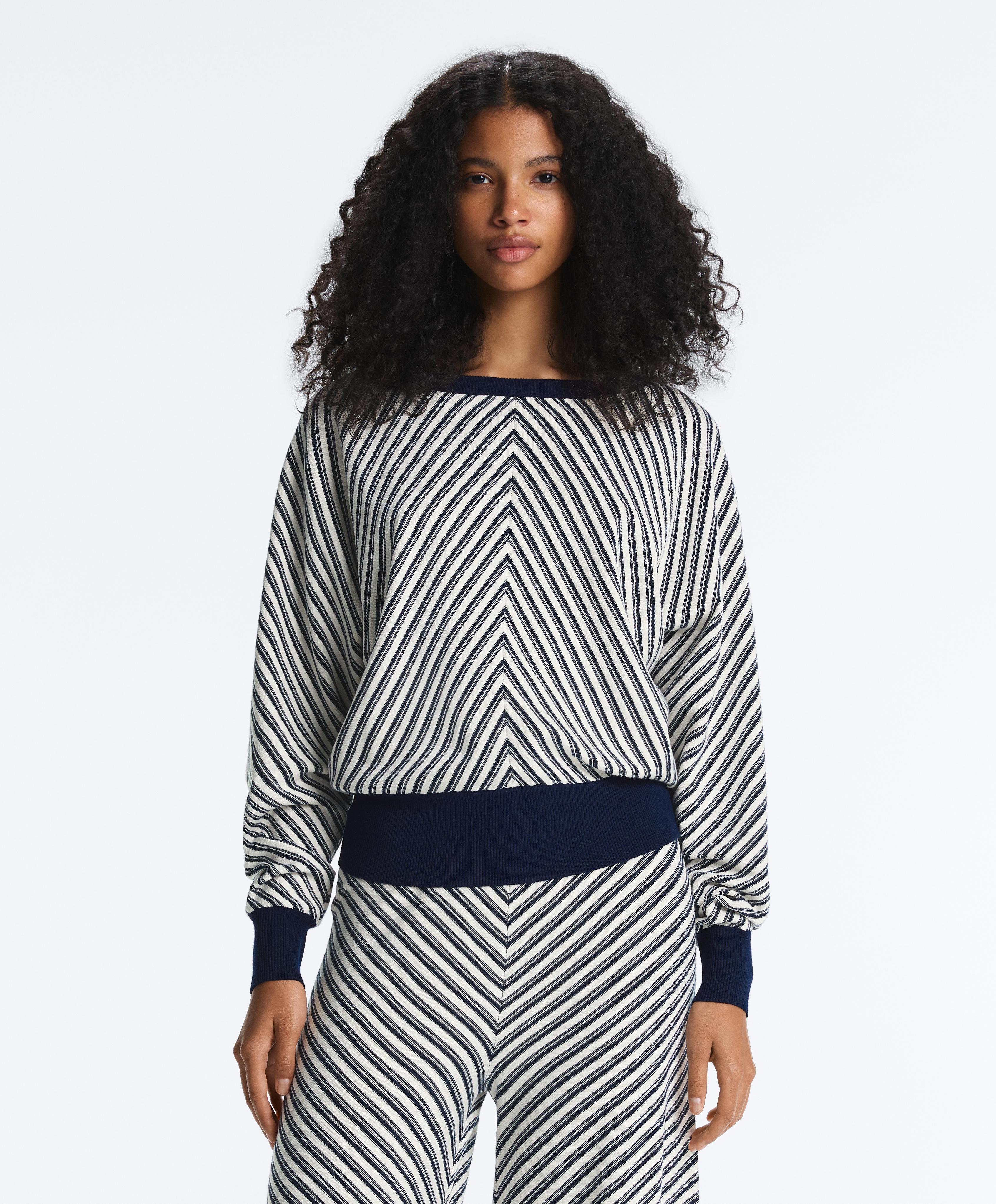 Diagonal stripe knit jumper — NAVY BLUE