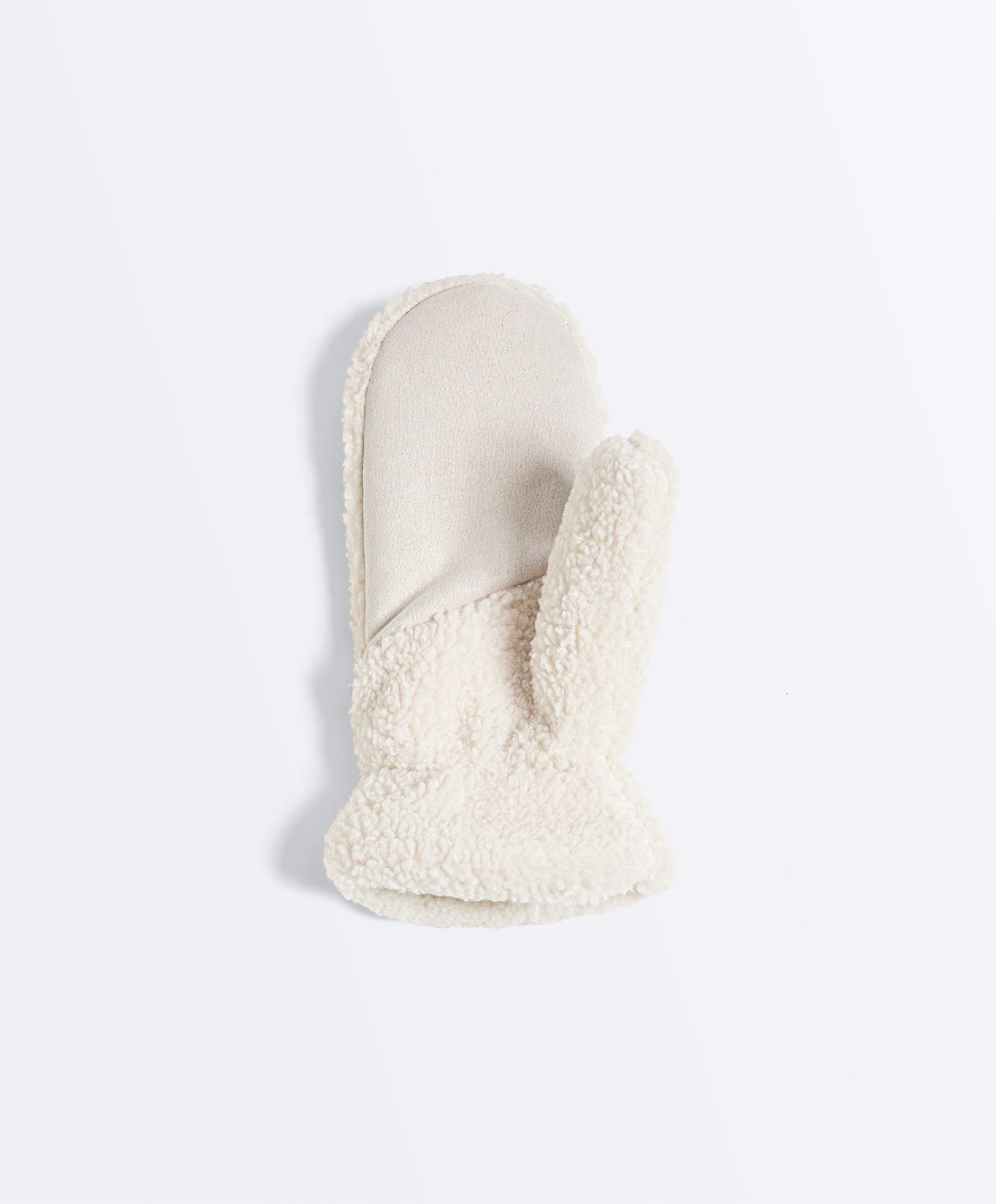 Moufles effet mouton avec cordon Moufles effet mouton avec cordon