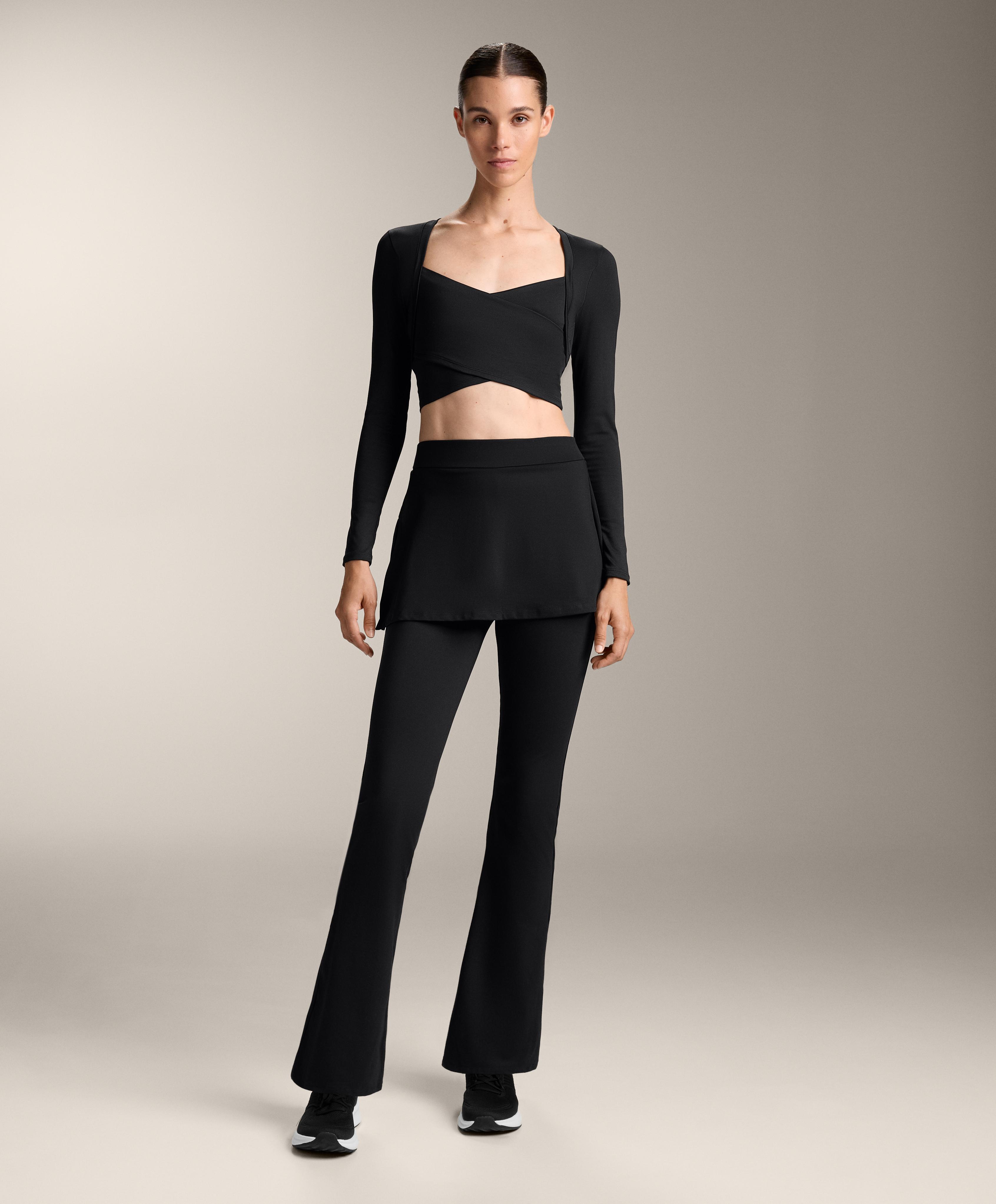 Total look flare s vysokým pasem Comfortlux s černou sukní a topem s dlouhými rukávy - Slevy