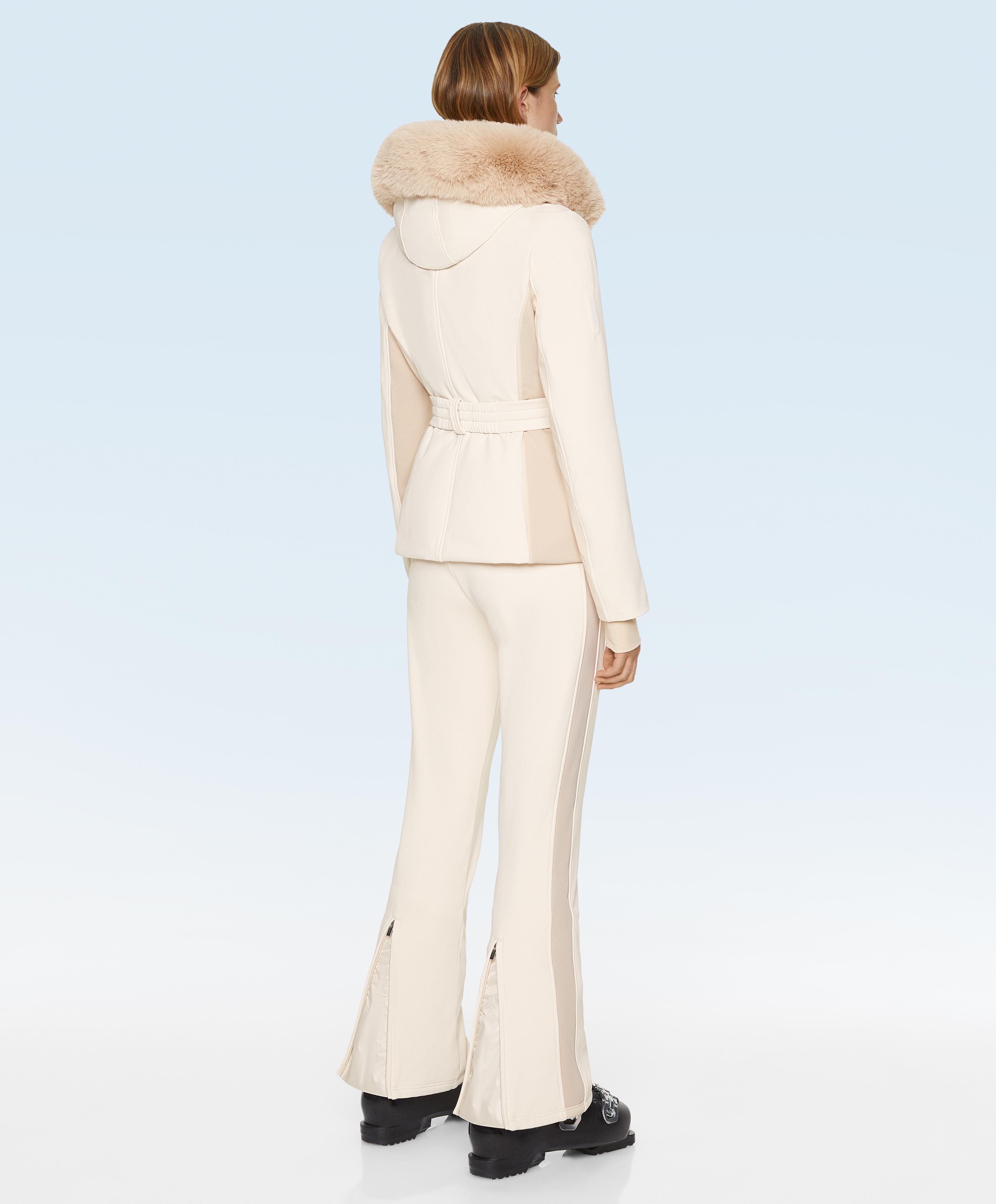 Ecru ski total look