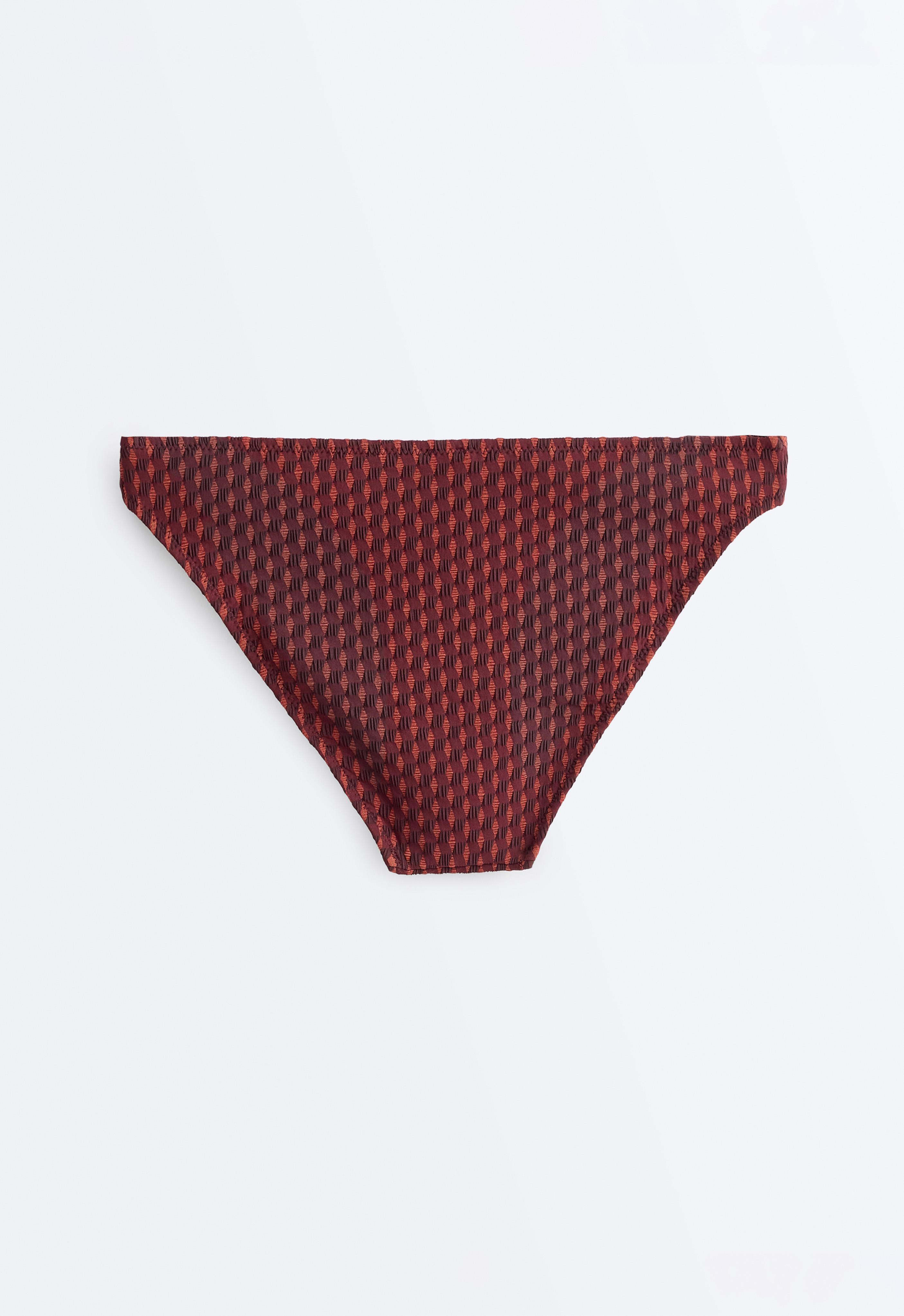 Geometric jacquard classic bikini briefs — CHERRY
