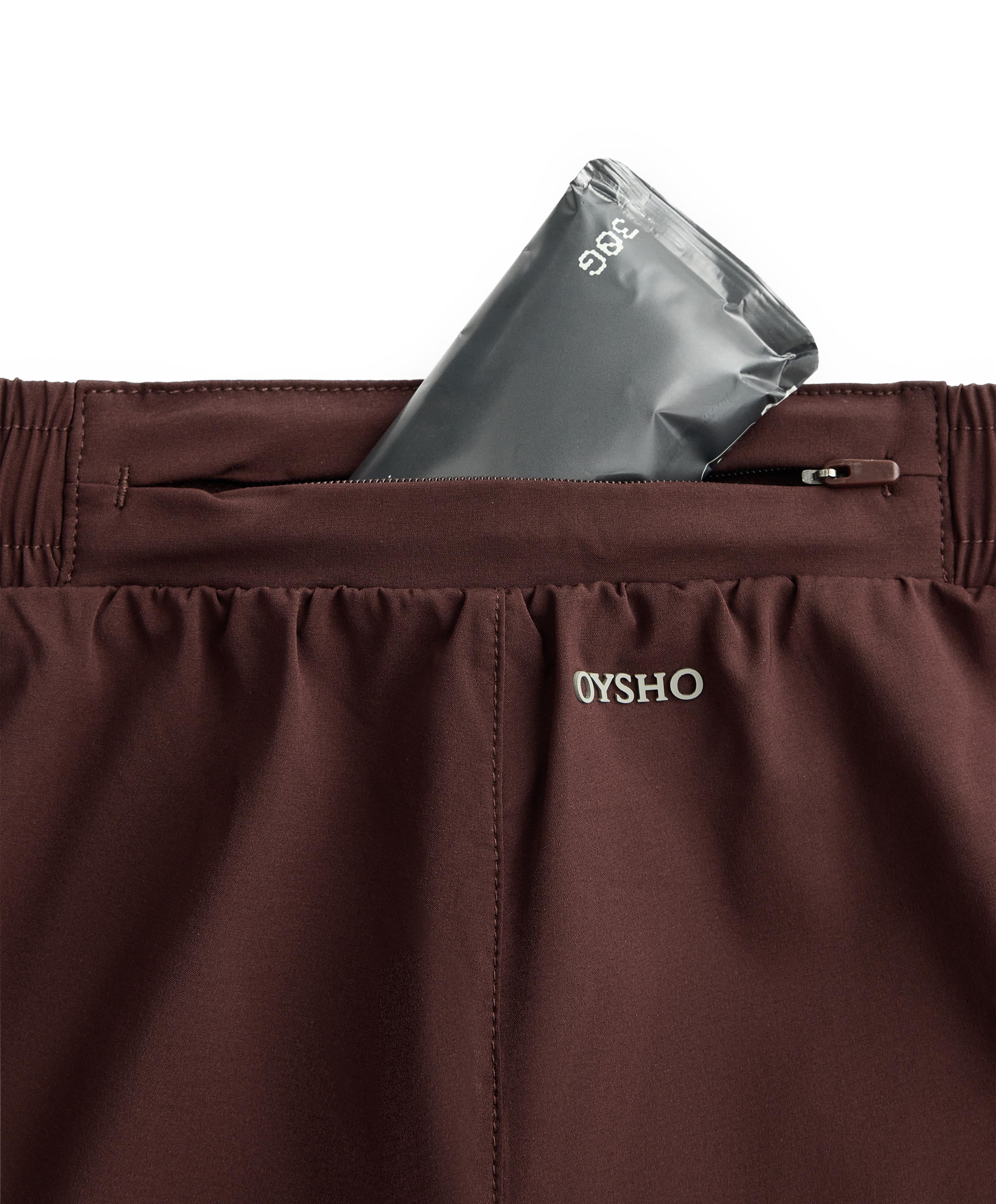 6cm low-rise technical shorts — CHOCOLATE