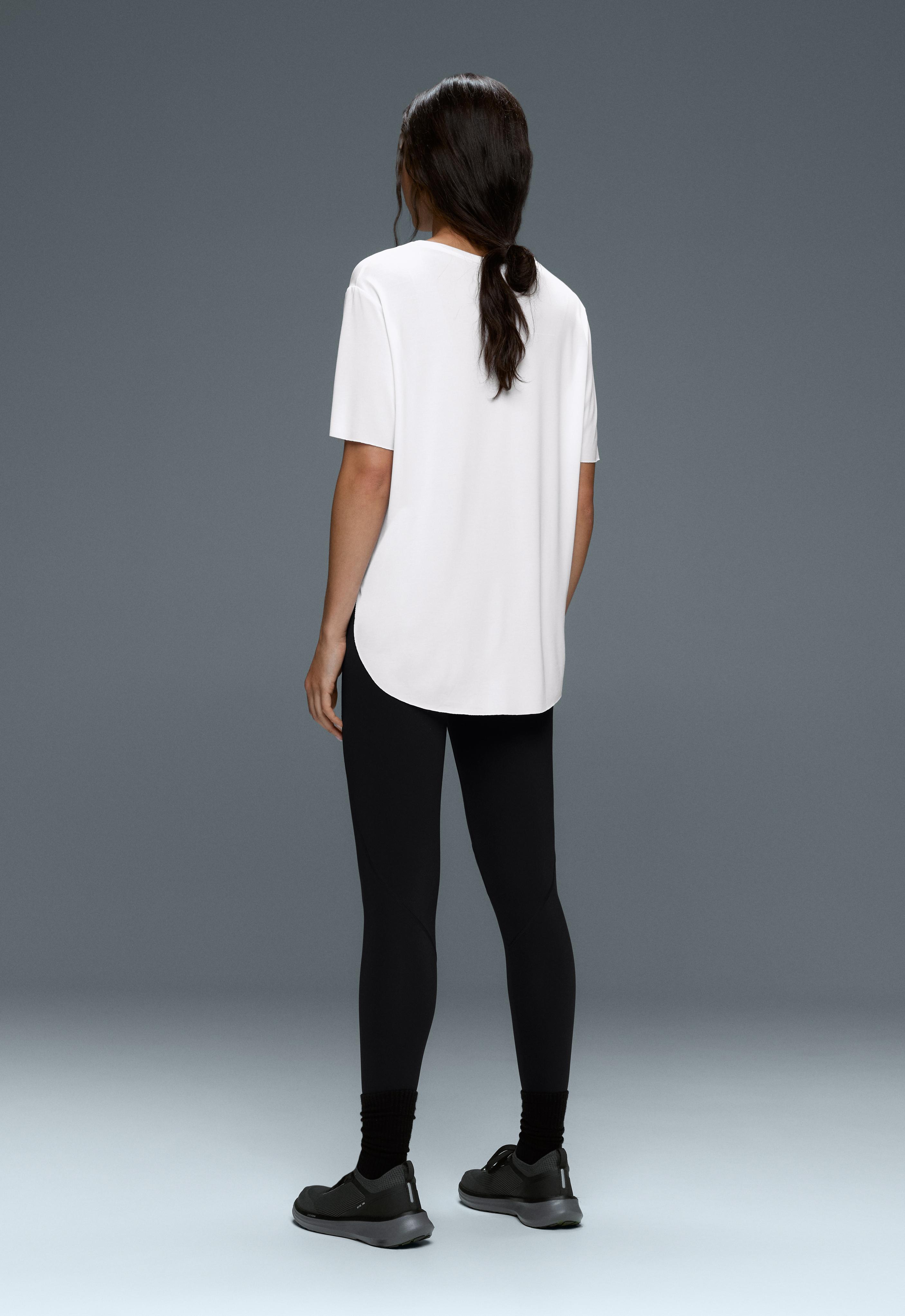 Modal blend short-sleeved T-shirt with rounded back hem — WHITE 