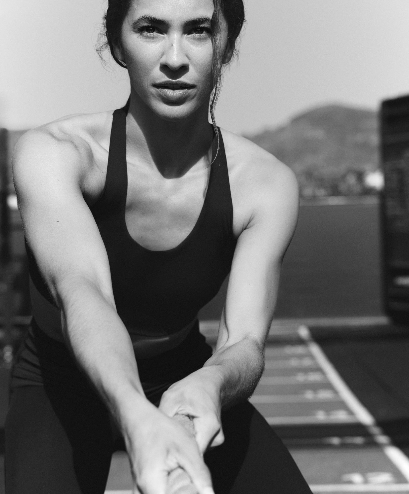 Light Touch crossover back tank top — BLACK