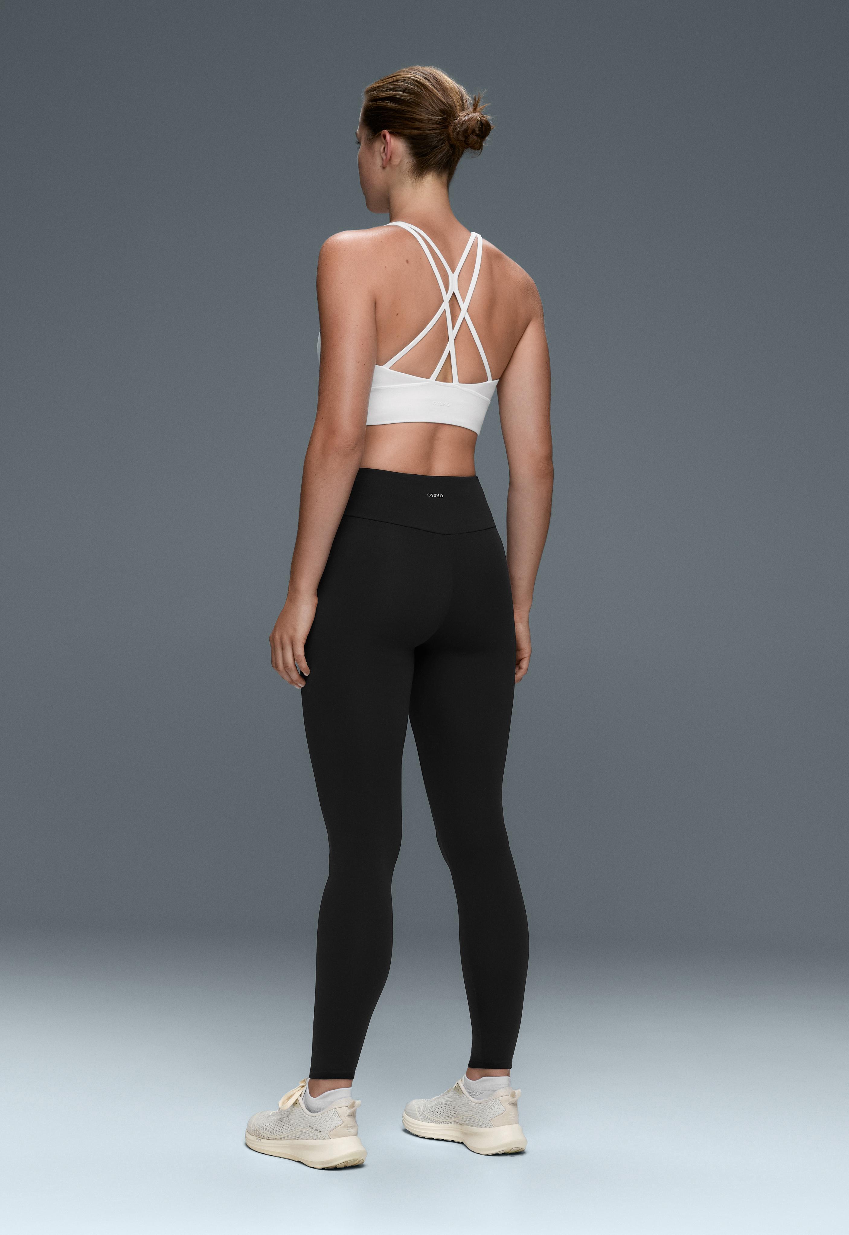 Medium-support Comfortlux sports bra with cups — WHITE 