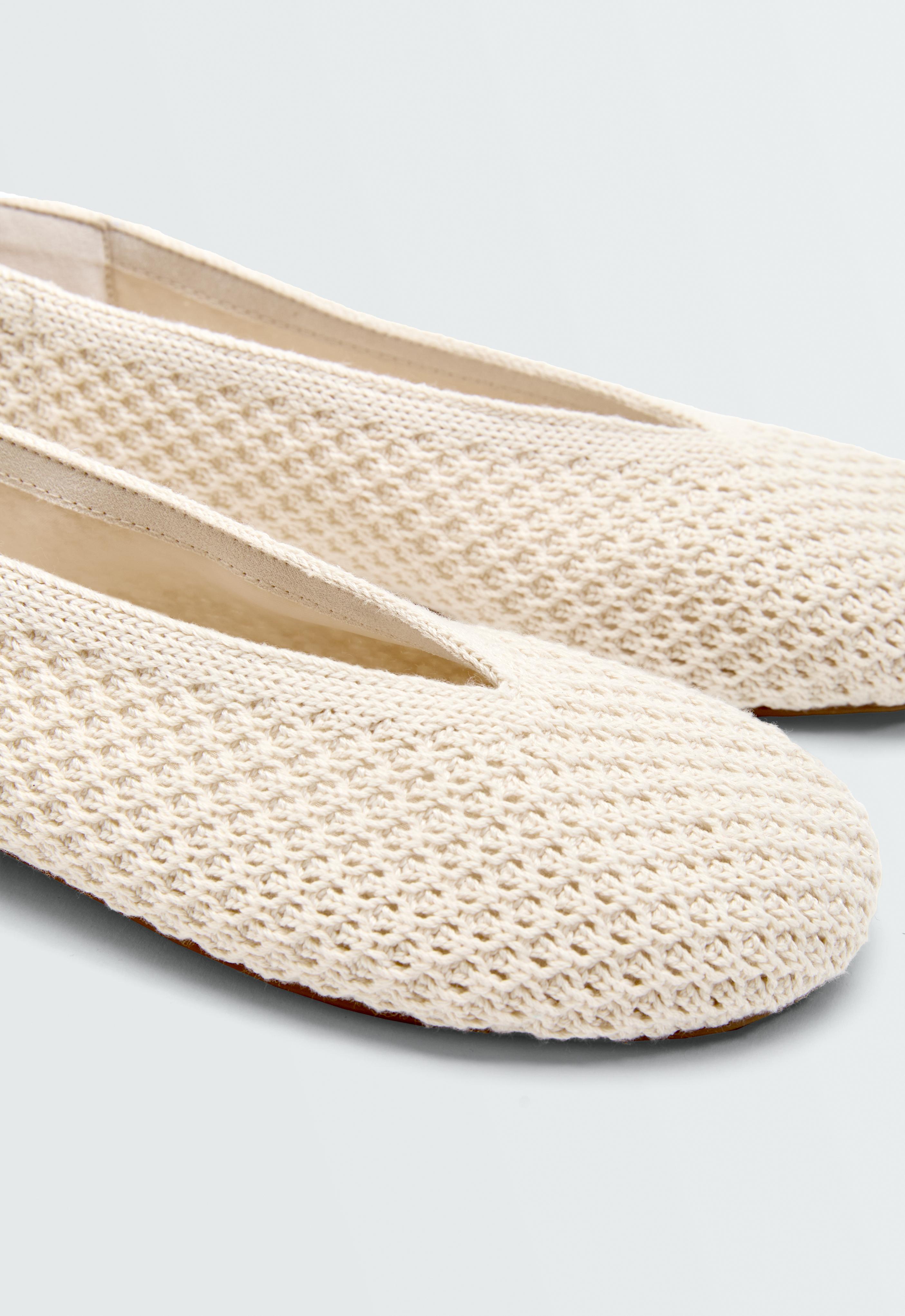 Crochet ballet flats — ECRU