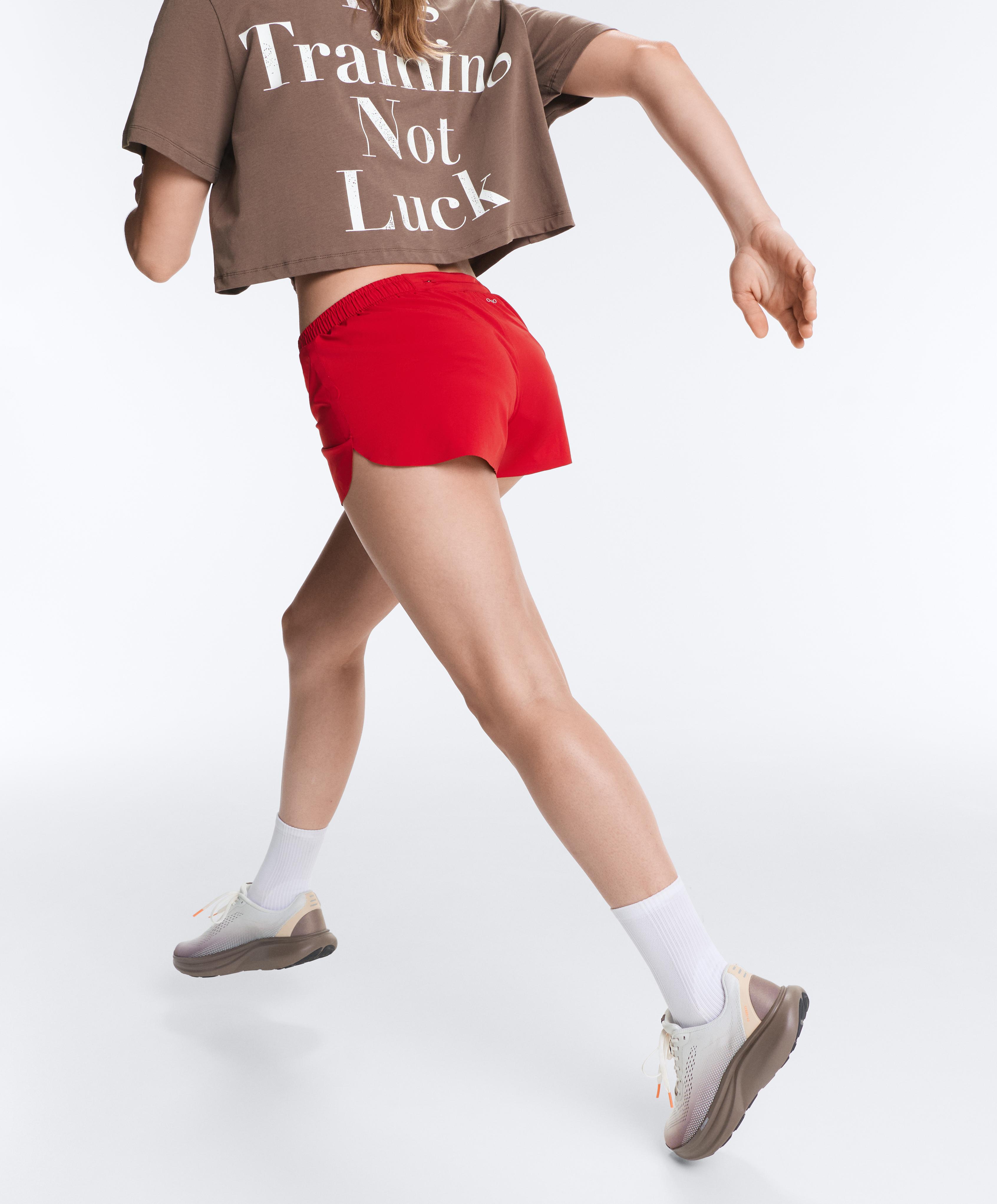 6cm low-rise technical shorts — STRONG RED